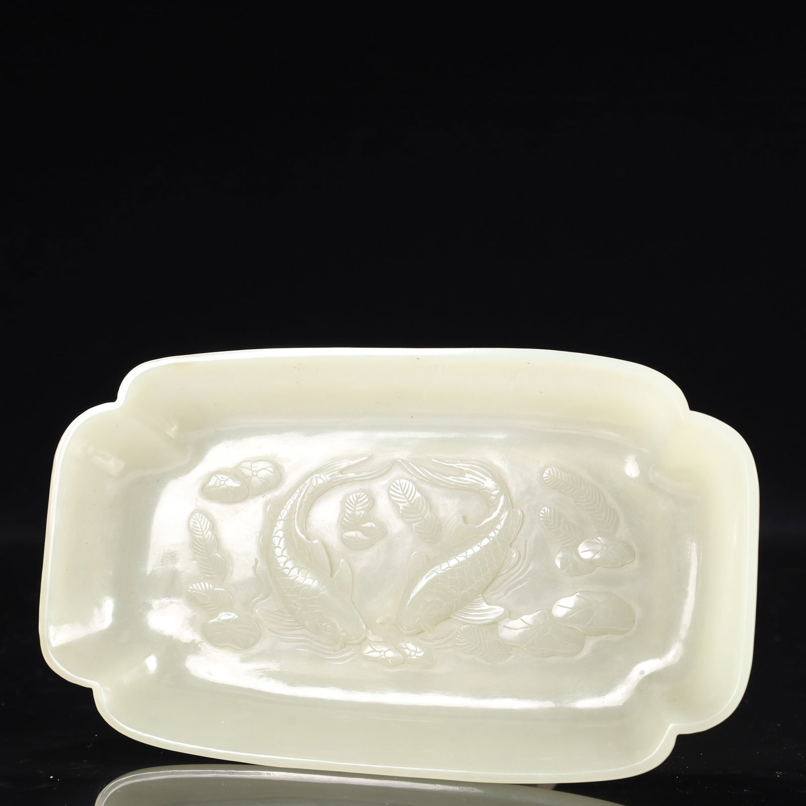 An Exquisite White Jade Fish Pattern Water Pot - 6