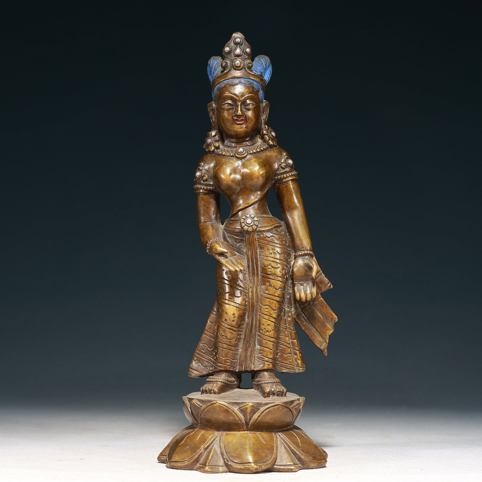 A Solemn Bronze Inlaid Silver Statue of Avalokitesvara: A Solemn Bronze Inlaid Silver Statue of Avalokitesvara