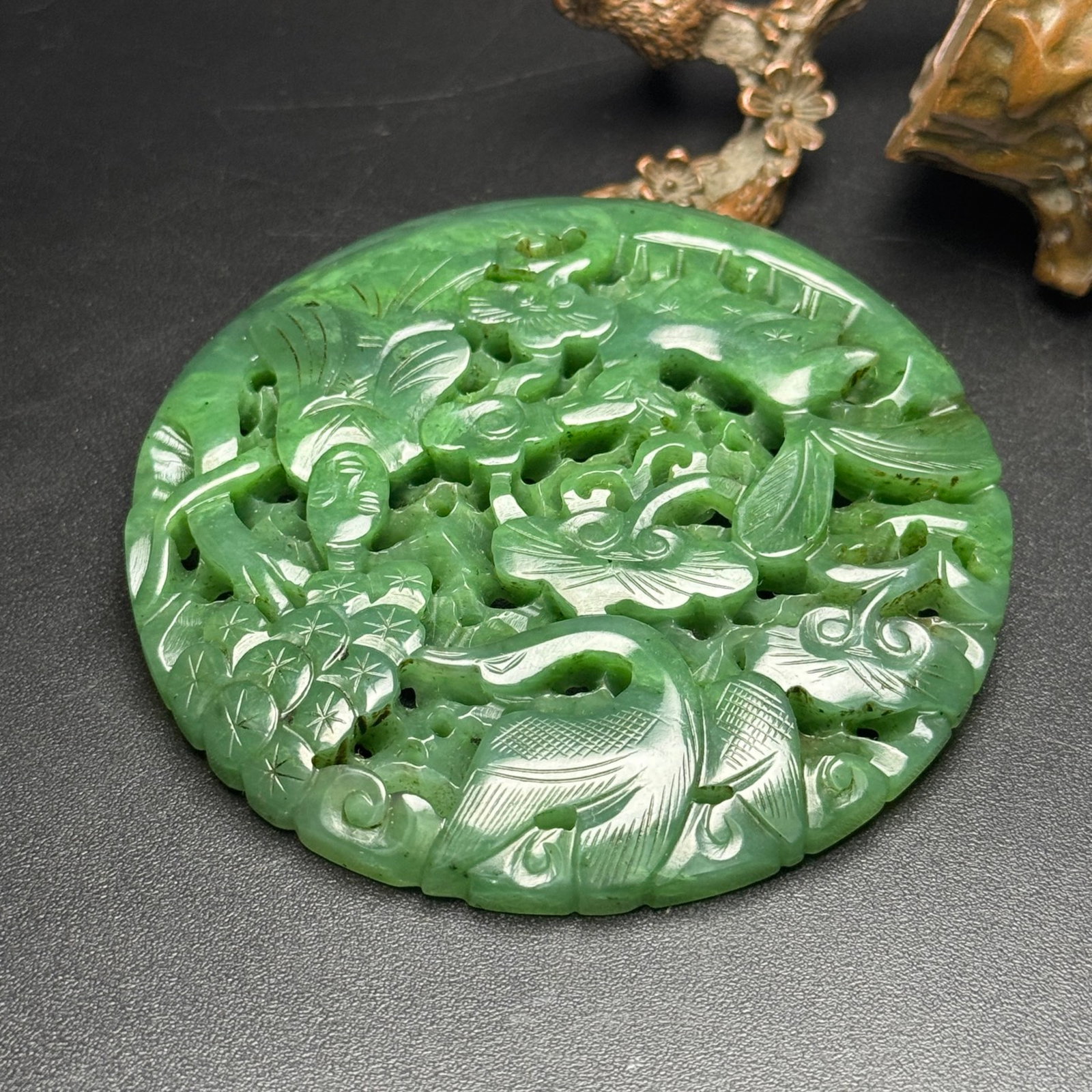 An Exquisite Jasper Figure Pattern Pendant - 5