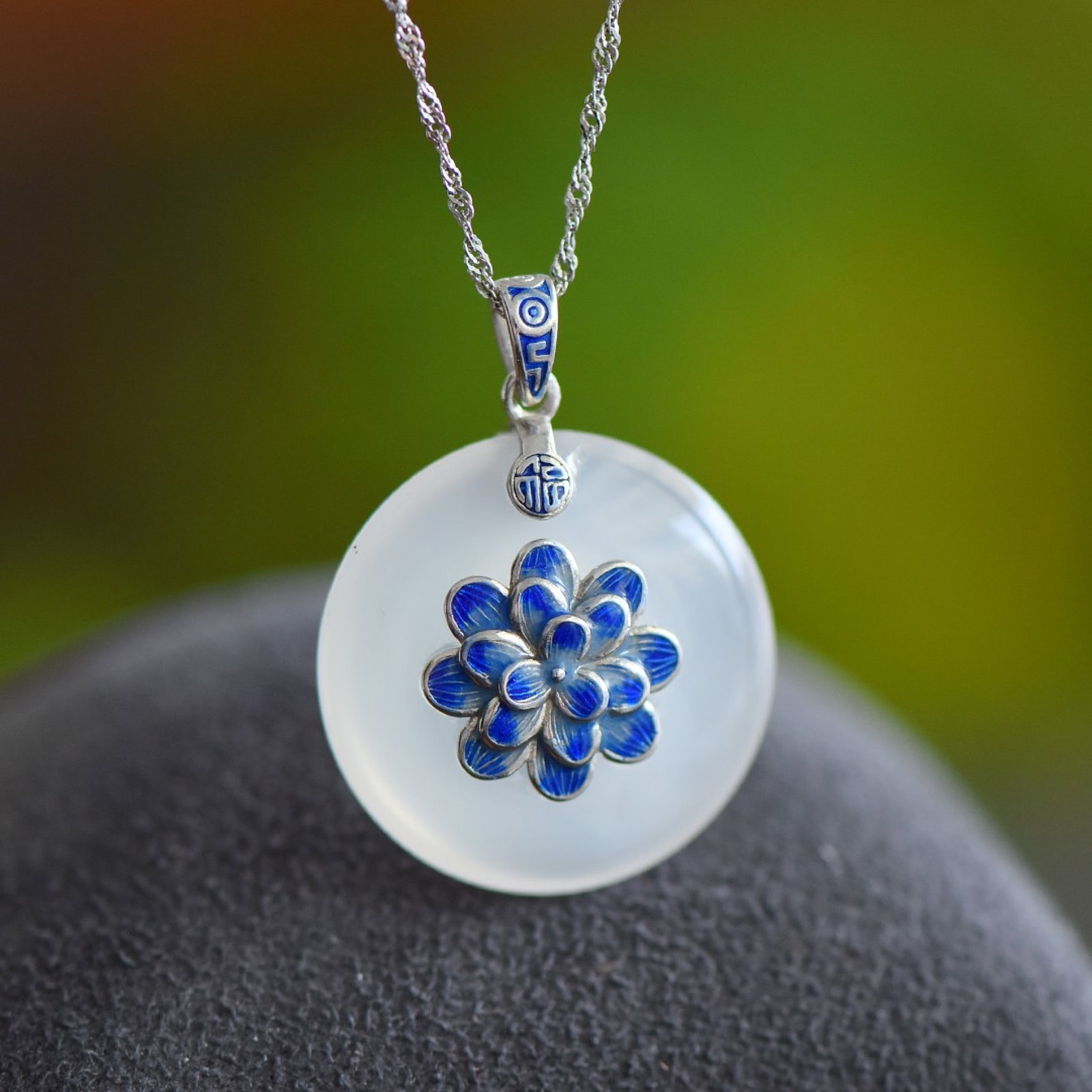 An Exquisite Sterling Silver Inlaid Agate Enamel Pendant (1 of 5)