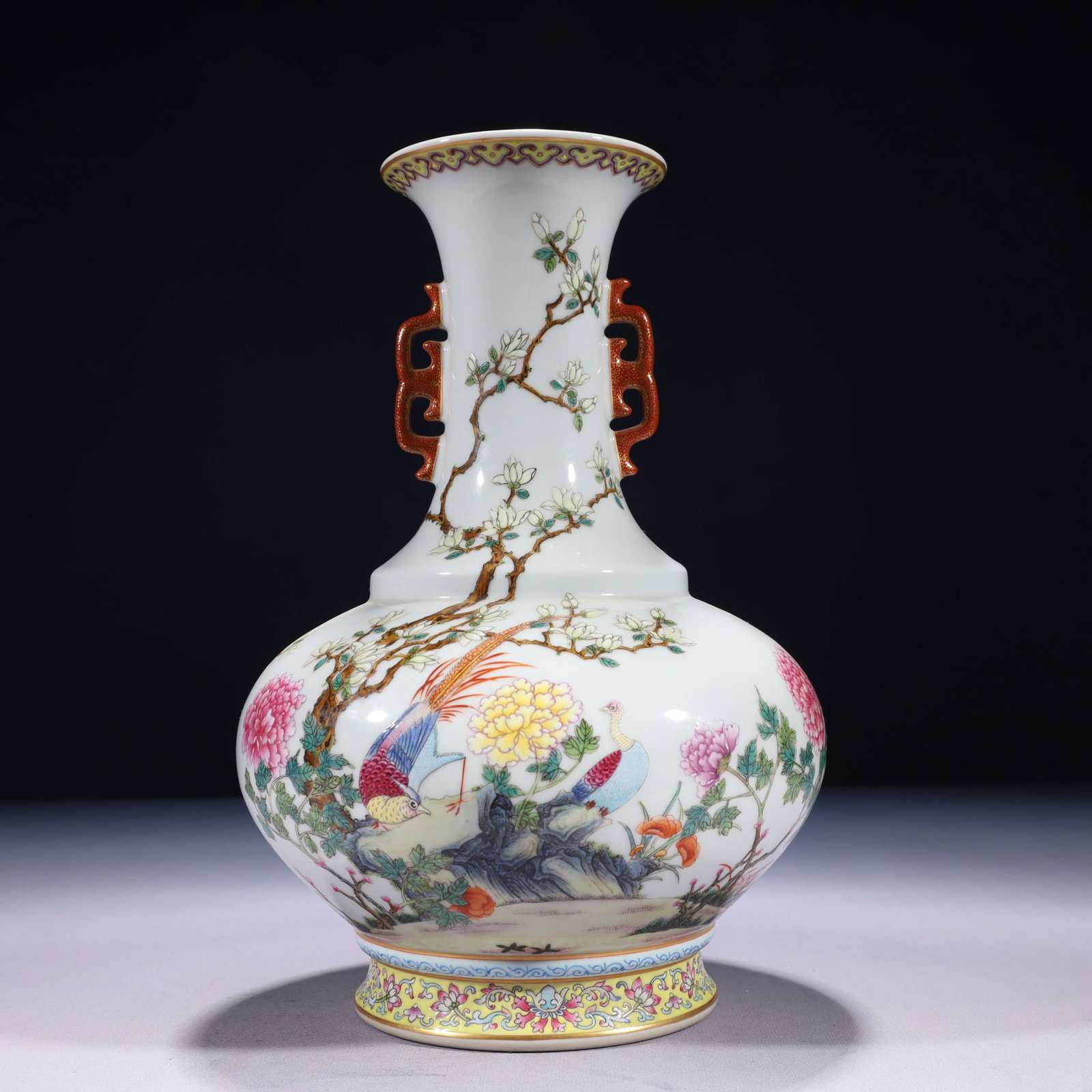 An Exquisite Famille-Rose Painted Gold Flower and Bird Pattern Vase,with poem: An Exquisite Famille-Rose Painted Gold Flower and Bird Pattern Vase,with poem