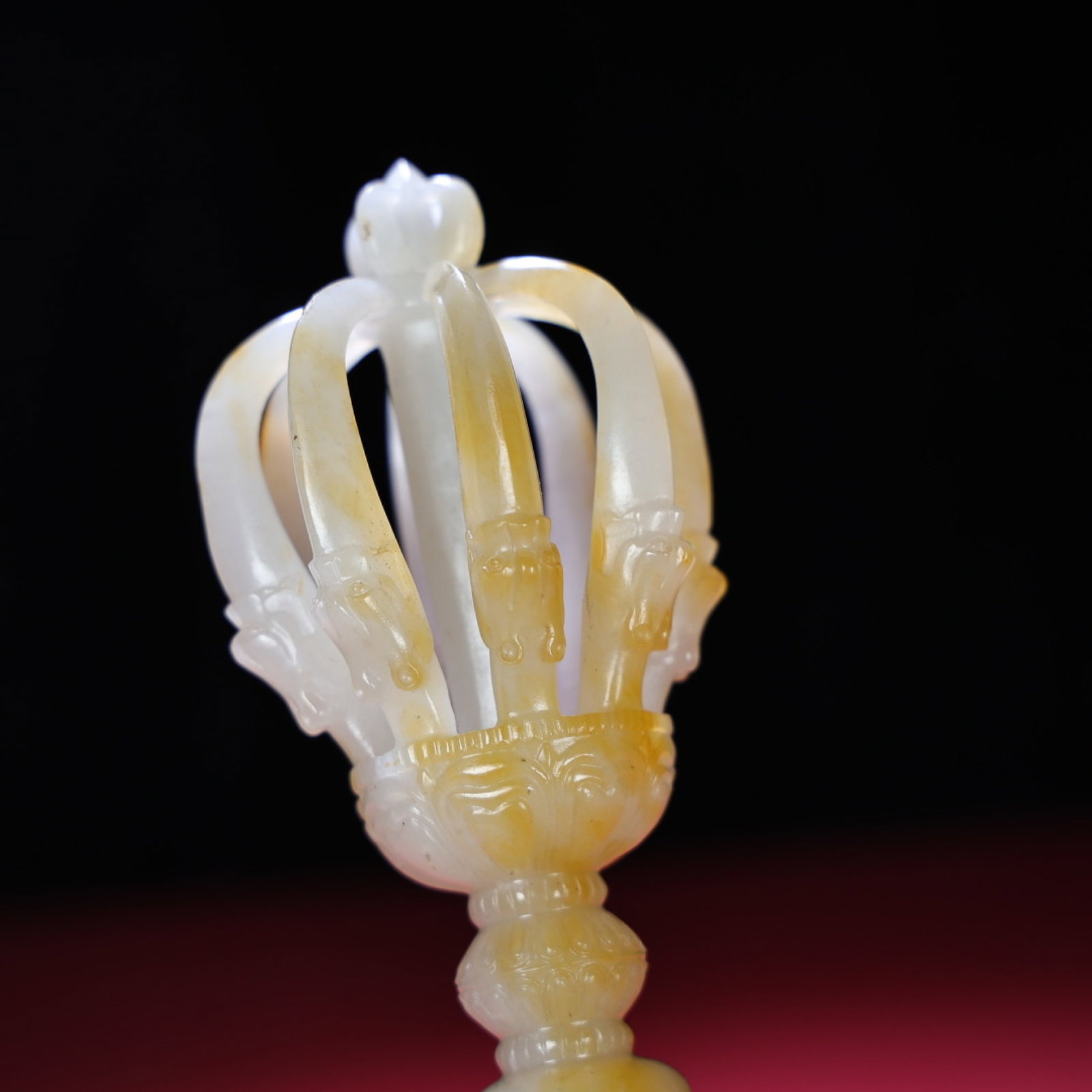 An Exquisite White Jade Ritual Implement - 7