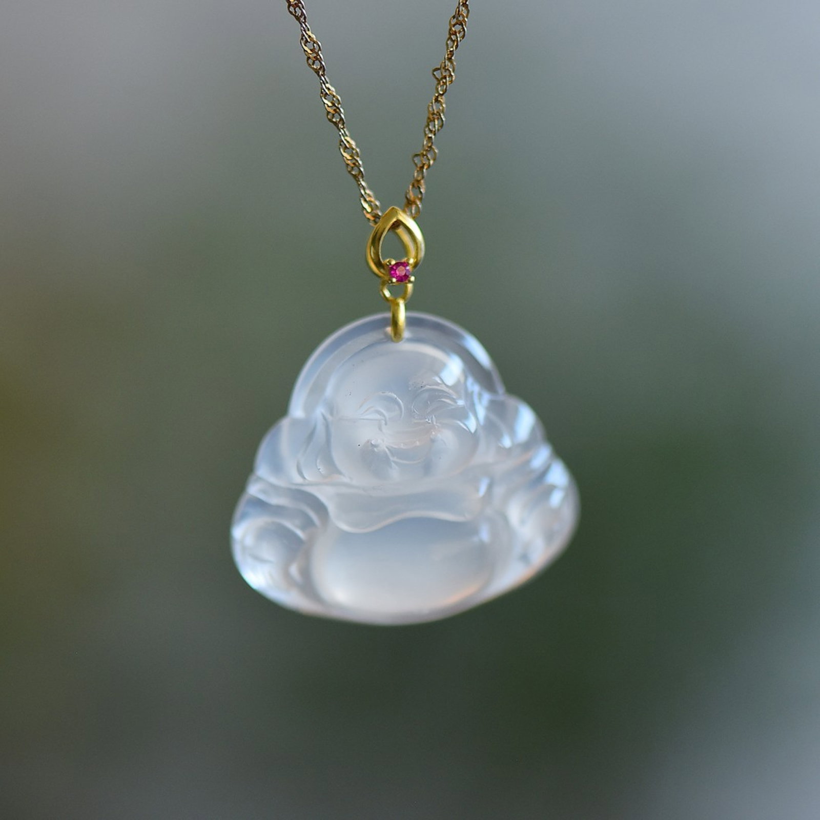 An Exquisite Sterling Silver-Gold Plated Inlaid Agate Pendant: An Exquisite Sterling Silver-Gold Plated Inlaid Agate Pendant