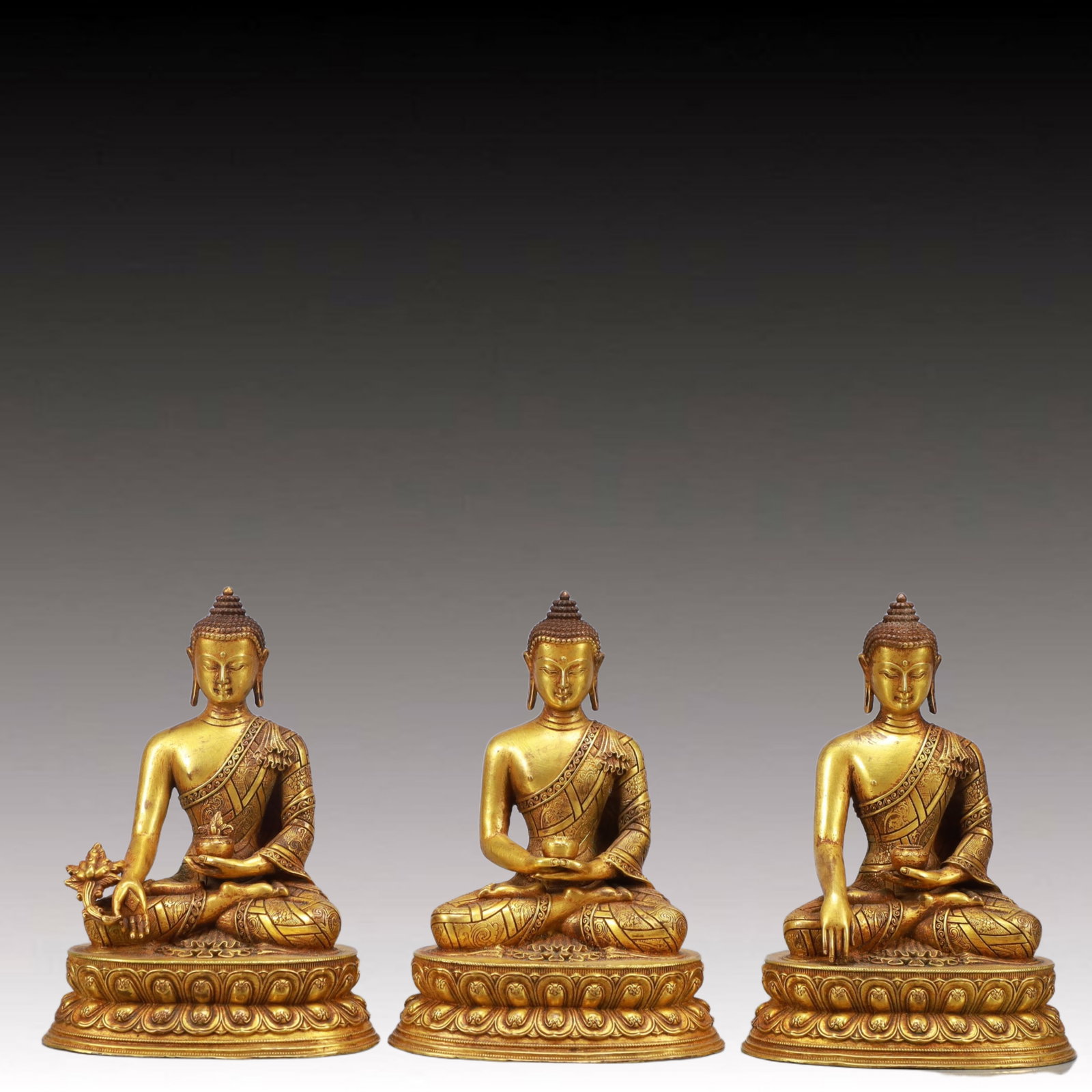 A Set of Solemn Gilt Bronze Statue of Sakyamuni: A Set of Solemn Gilt Bronze Statue of Sakyamuni