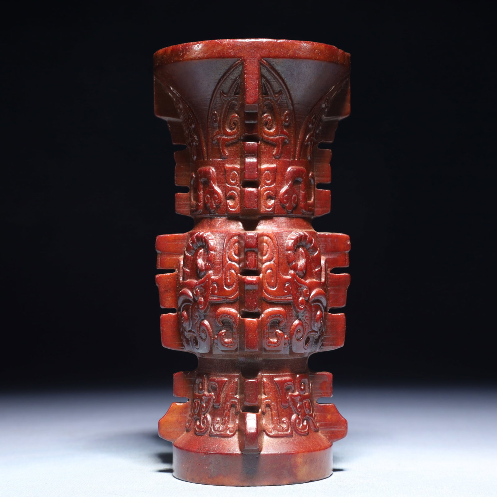 An Exquisite Archaic Jade Beast-Face Pattern Vase - 3
