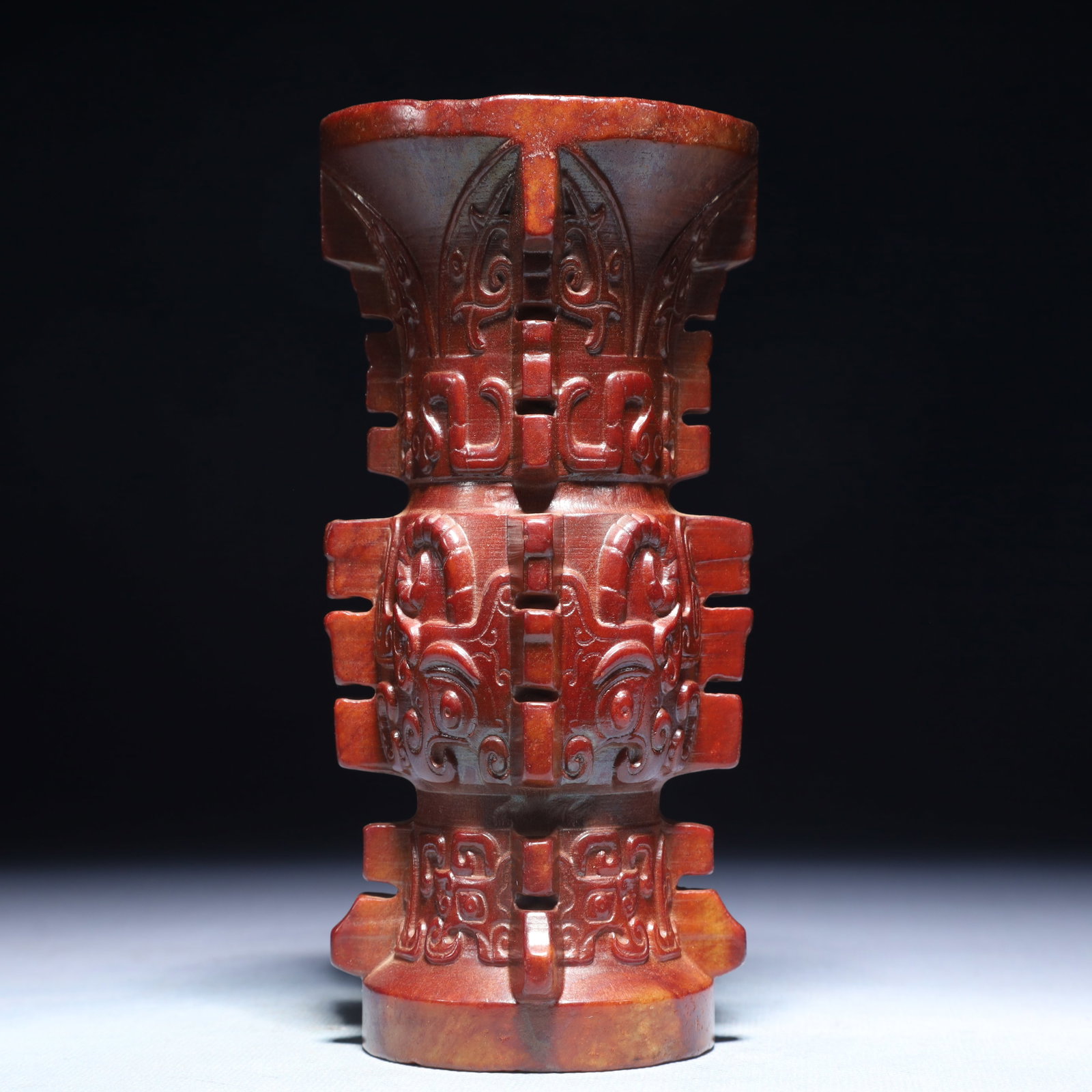 An Exquisite Archaic Jade Beast-Face Pattern Vase - 4