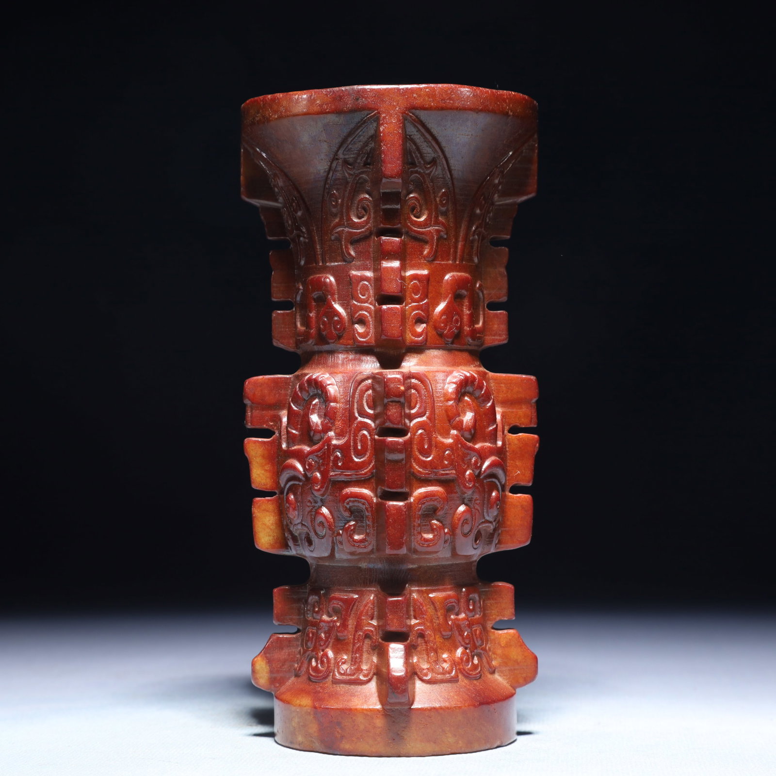 An Exquisite Archaic Jade Beast-Face Pattern Vase - 5