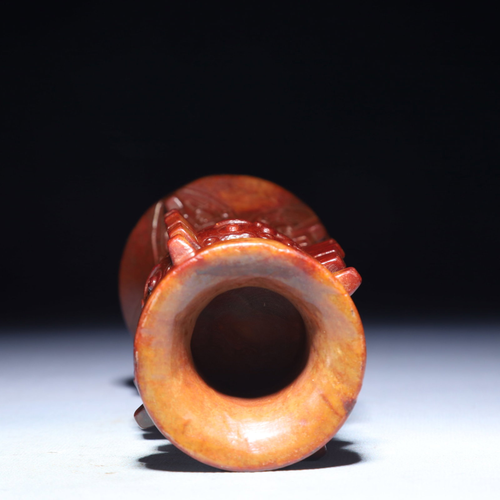 An Exquisite Archaic Jade Beast-Face Pattern Vase - 7