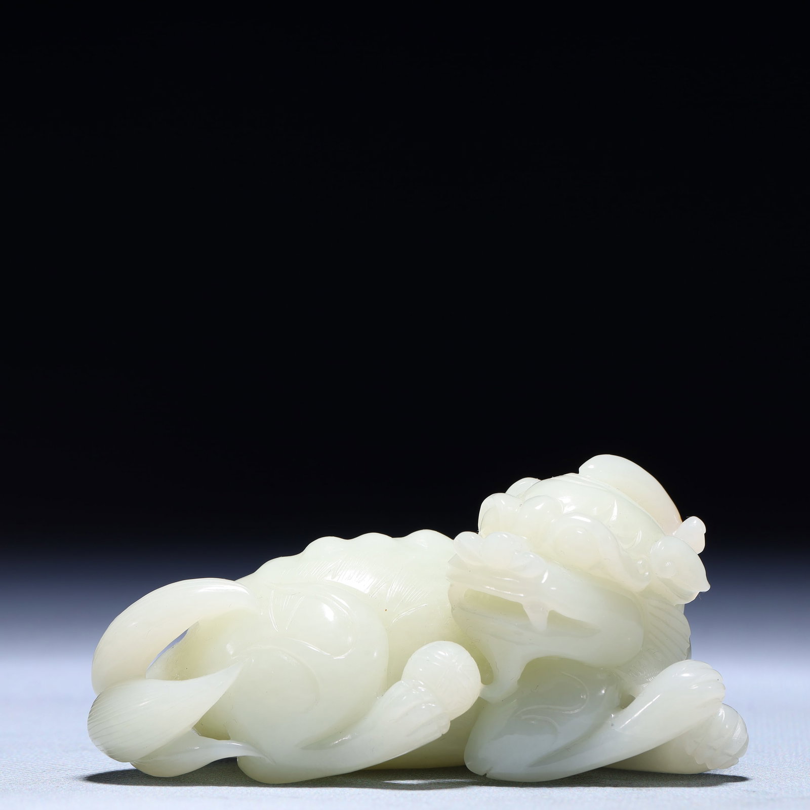 An Exquisite White Jade Beast Ornament: An Exquisite White Jade Beast Ornament