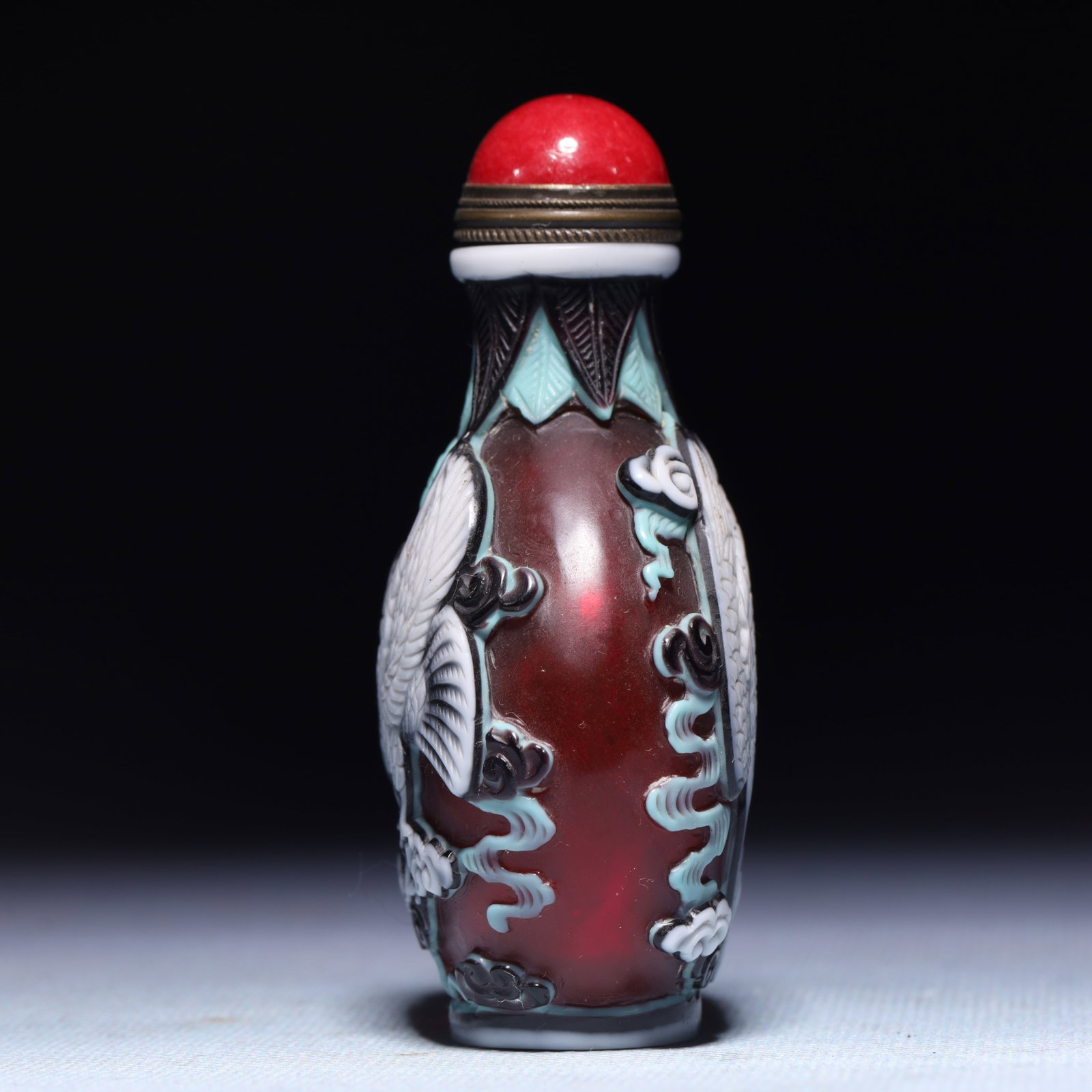An Exquisite Glass Eagle Pattern Snuff Bottle - 3