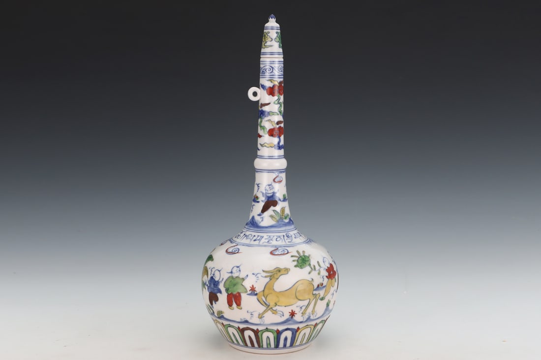An Exquisite Doucai Figures Pattern Vase - 4