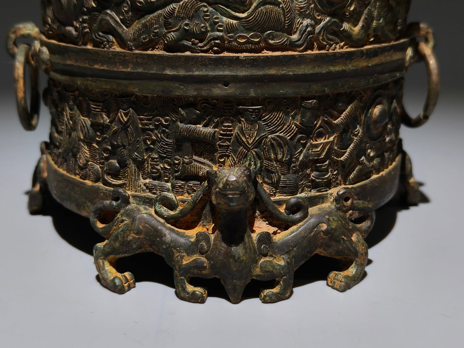 An Exquisite Bronze Auspicious Beast Pattern Jar - 2