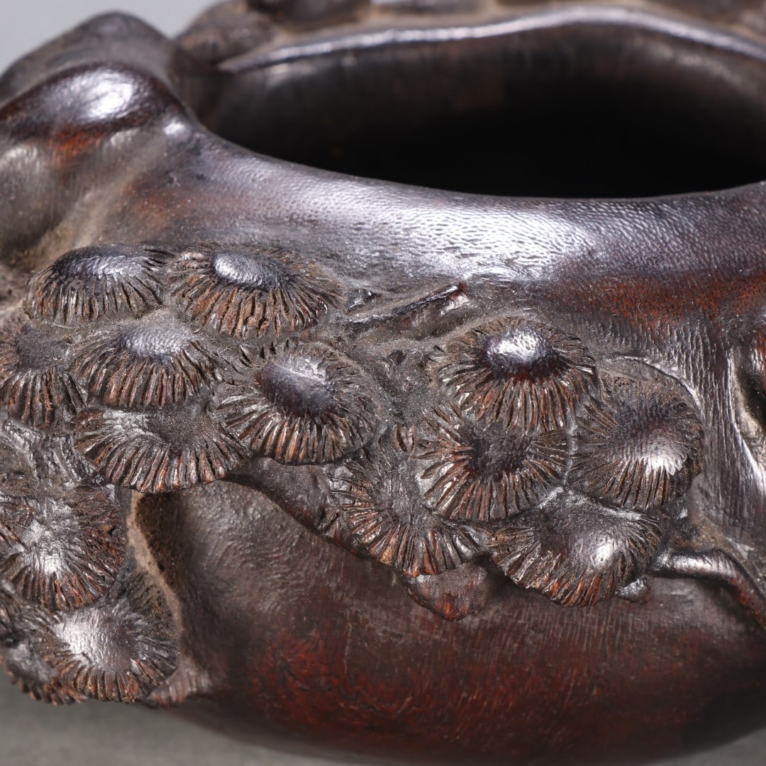 An Exquisite Eaglewood Pine Pattern Water Pot - 2