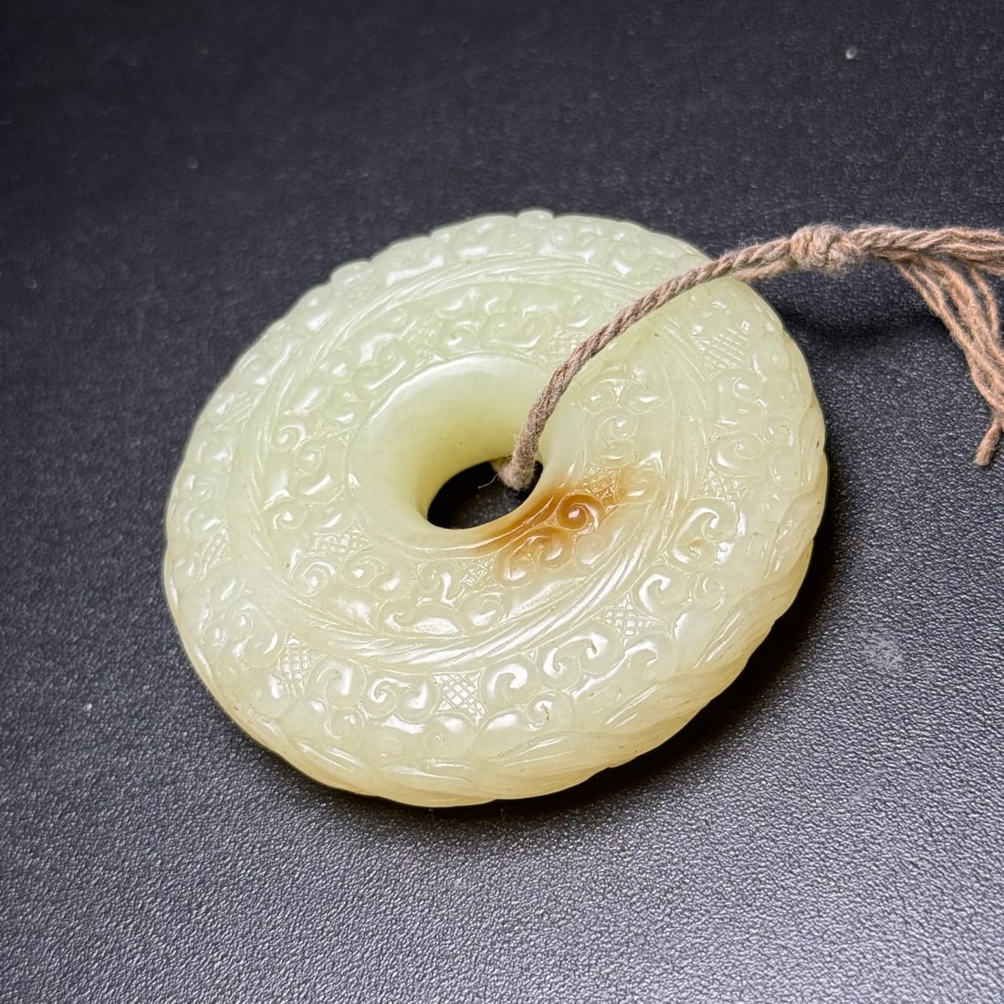 An Exquisite Hotan Jade Auspicious Cloud Pattern Bi - 4