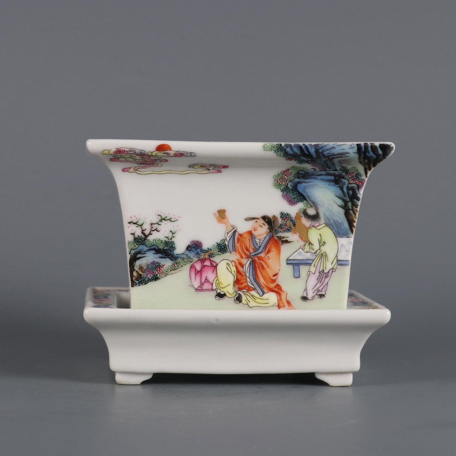 An Exquisite Famille-Rose Figures Pattern Flowerpot (1 of 9)