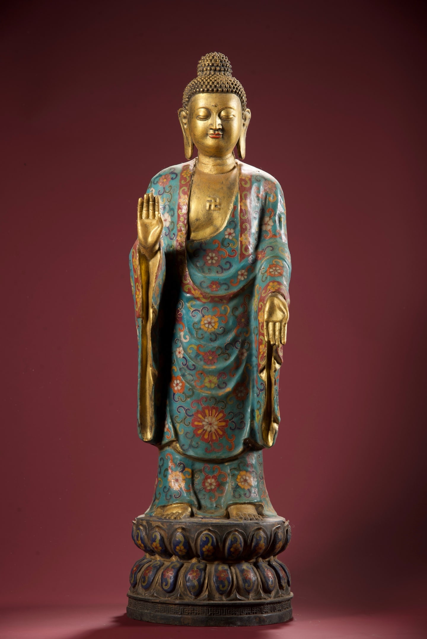 An Exquisite Cloisonne Buddha Statue Ornament: An Exquisite Cloisonne Buddha Statue Ornament,Qing Dynasty, China,Size:24inx7.1in ,Weight:7255g 景泰蓝佛像摆件,中国清代