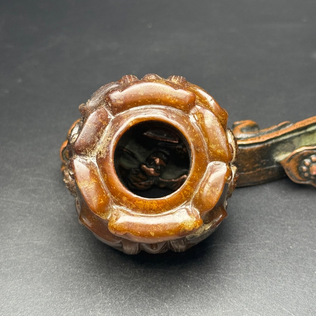 An Exquisite Hotan Jade Beast-Face Pattern Thumb Ring - 5