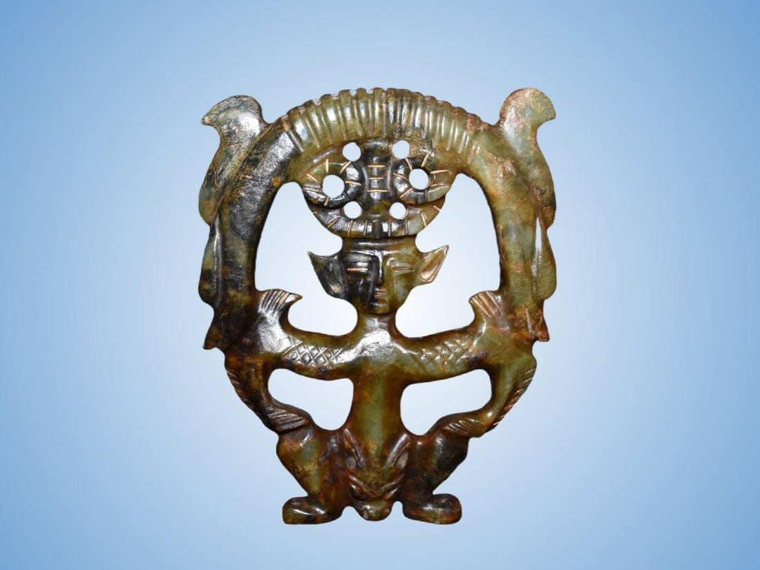An Exquisite Hemoyu Jade Figure Ornament: An Exquisite Hemoyu Jade Figure Ornament,Ancient Time,China,Size:11inx11.8in,Weight:2810g 河磨玉人摆件,远古时期