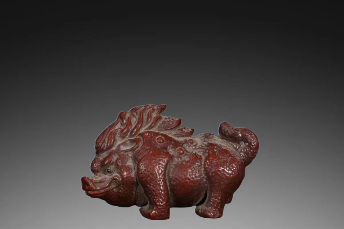 An Exquisite Purple Sands Pig Tea Pet: An Exquisite Purple Sands Pig Tea Pet,Qing Dynasty, China,Size:3.3inx1.6inx1.6in 紫砂猪茶宠,中国清代