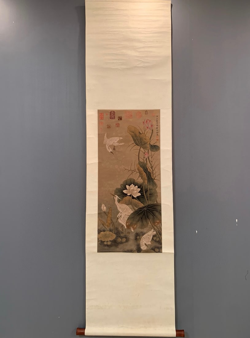 A Chinese Vertical Scroll Ink Painting of Flowers and Birds on Paper: A Chinese Vertical Scroll Ink Painting of Flowers and Birds on Paper,Qing Dynasty, China,Shen Quan,without frame size:15.7inx33.5in 一幅中国水墨纸本!