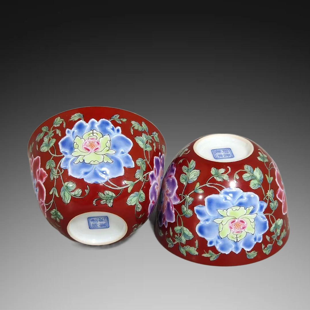 A pair of Exquisite Coral Red Glazed Flower Pattern Cup: A pair of Exquisite Coral Red Glazed Flower Pattern Cup,Qing Dynasty, China,Kangxi Four-character Mark,Size:1.9inx2.8in 一对珊瑚红花卉纹杯,中