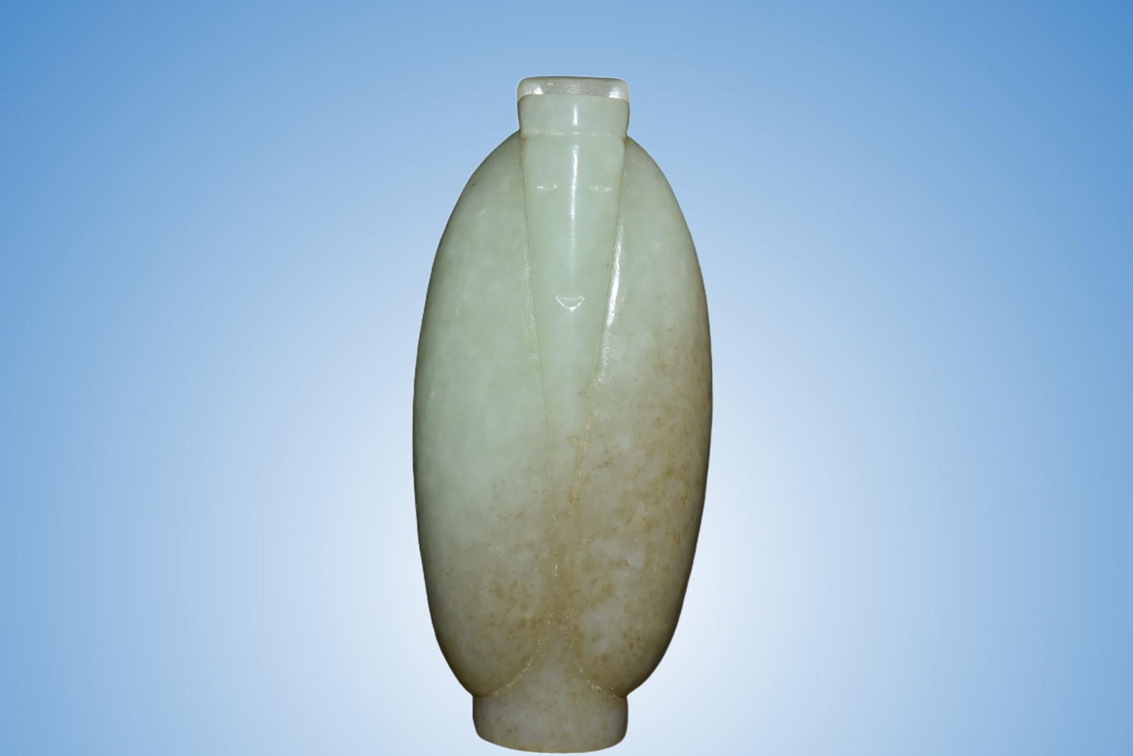 An Exquisite Hotan Jade Figure Ornament: An Exquisite Hotan Jade Figure Ornament,Han Dynasty,China,Size:3.1inx1.4in,Weight:115g 和田玉人摆件,中国汉代