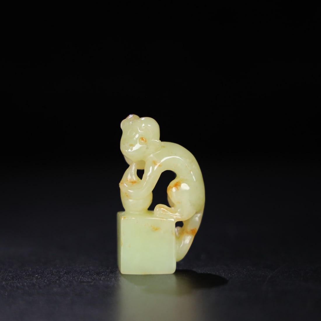 An Exquisite Hotan Jade Monkey: An Exquisite Hotan Jade Monkey,Qing Dynasty, China,Size:1.1inx0.6inx2in,Weight:34g 和田玉猴,中国清代