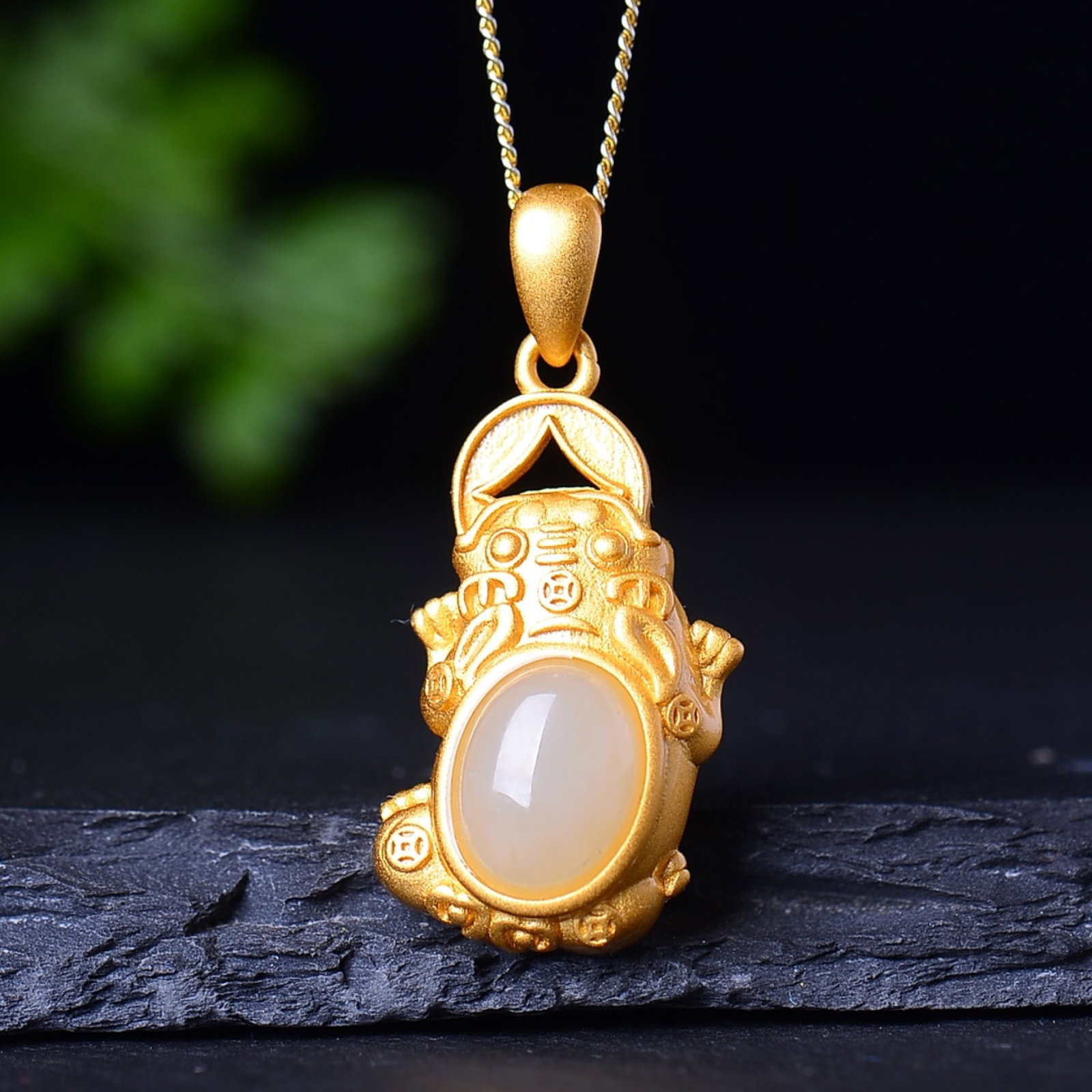 A Set of Fine Sterling Silver-Gold Plated Inlaid White Jade Jewelrys: A Set of Fine Sterling Silver-Gold Plated Inlaid White Jade Jewelrys,Size:(Ring)0.2in,(Bracelet)0.2inx0.3in,(Pendant)0.3inx0.4in 一套纯银镀金镶白玉