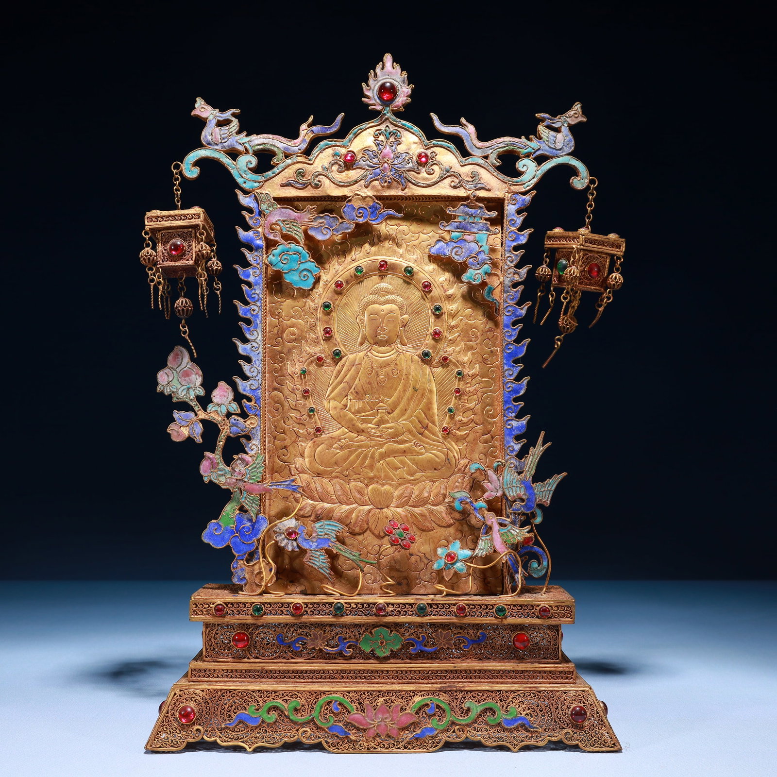 An Exquisite Filigree and Gilding Statue of Sakyamuni Screen,Inlaid Gems: An Exquisite Filigree and Gilding Statue of Sakyamuni Screen,Inlaid Gems,Qing Dynasty,China,Qianlong Four-character Mark,Size:9.1inx3.1inx15in,Weight:1000g
