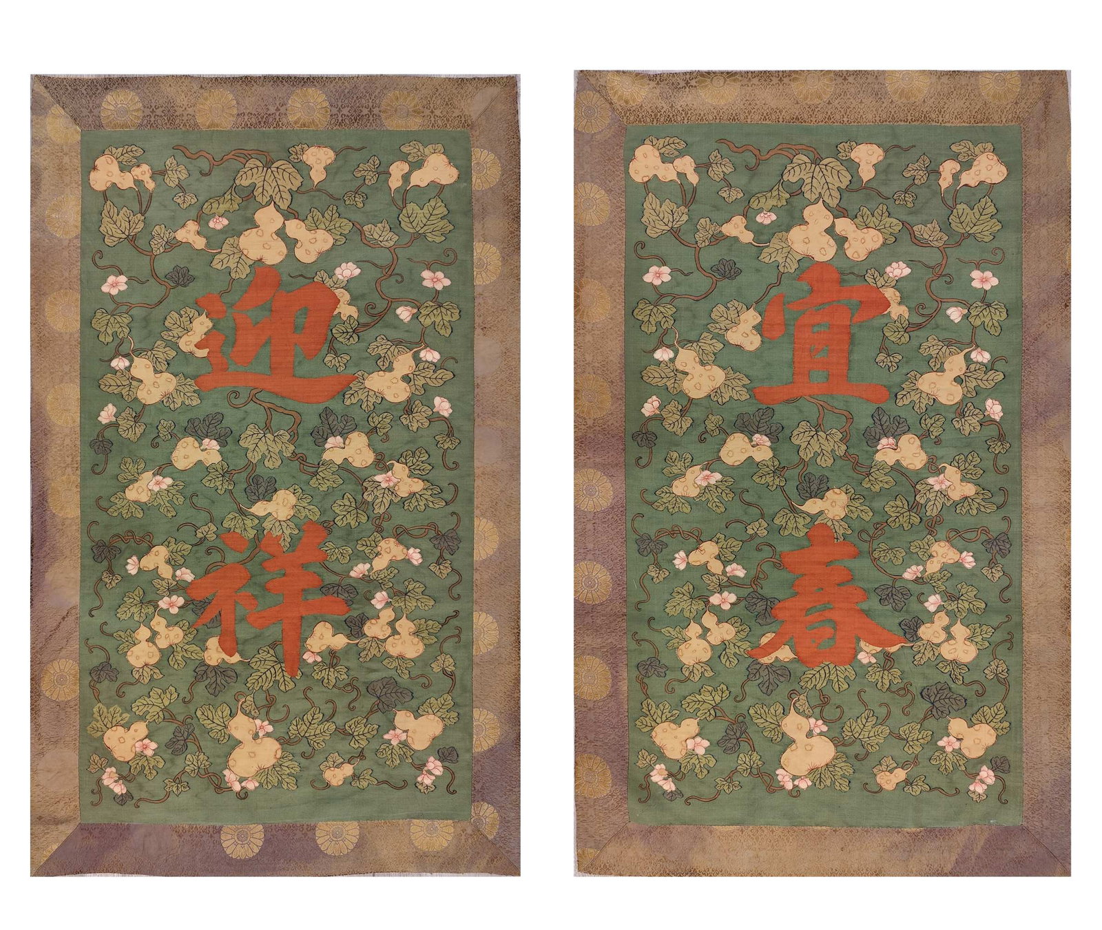 A pair of gourd pattern Kesi: A pair of gourd-patterned Kesi from the Qing Dynasty. This pair of gourd-patterned Kesi works from the Qing Dynasty may have been made by skilled Kesi craftsmen at that time. The gourd designs on them