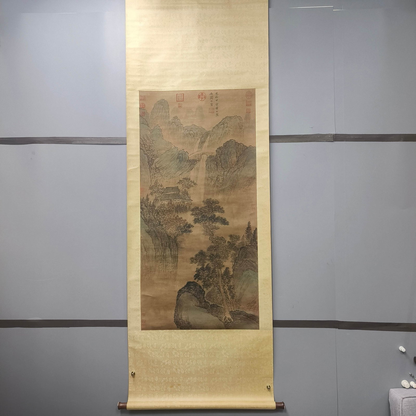 A Chinese Vertical Scroll Ink Painting of Landscape on Paper: A Chinese Vertical Scroll Ink Painting of Landscape on Paper,Huang Gongwang,Size:51.6inx25.2in
