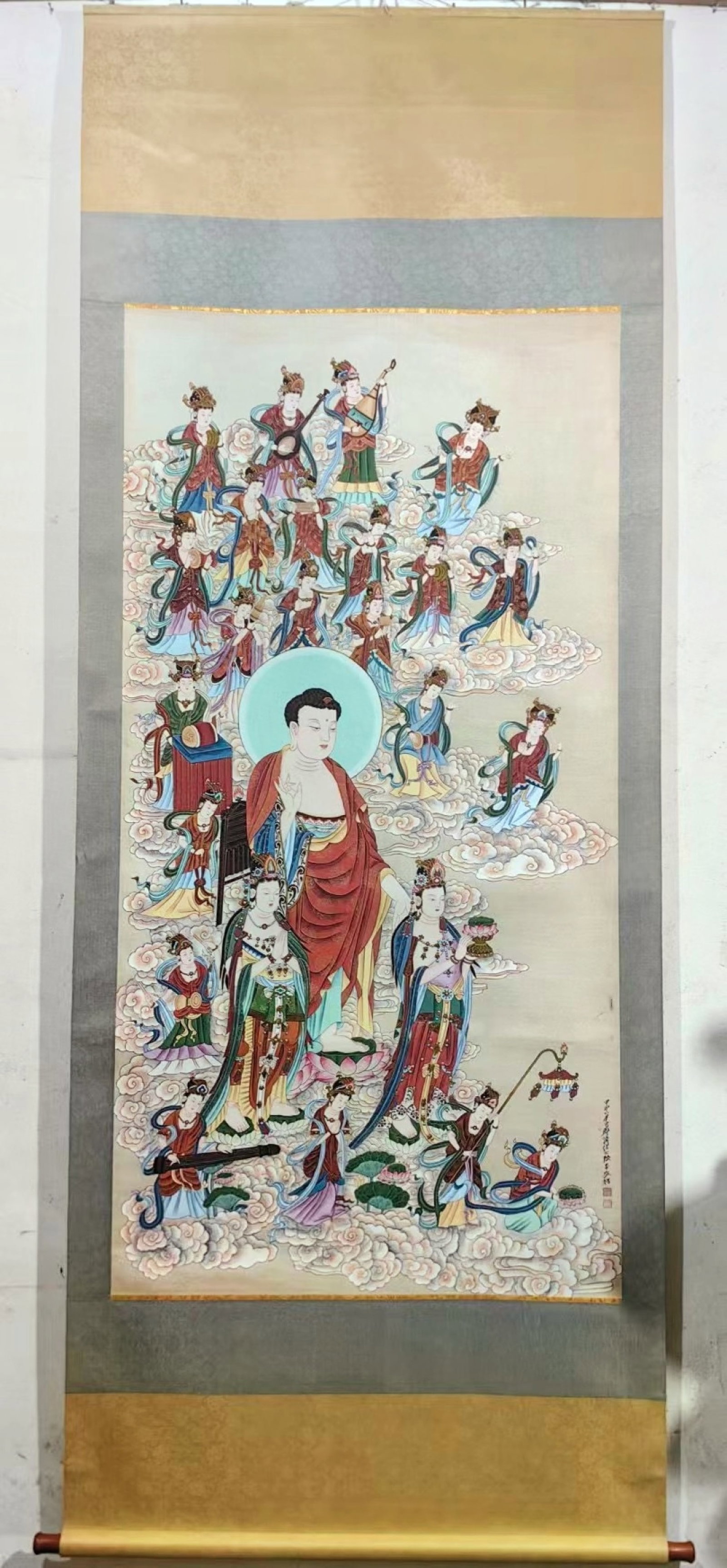 A Chinese Vertical Scroll Ink Painting of Buddha Statue on Paper: A Chinese Vertical Scroll Ink Painting of Buddha Statue on Paper,Zhang Daqian,Size:(entirety)107.1inx41.7in,(Without frame)49.6inx34.6in 一幅中国水墨佛像