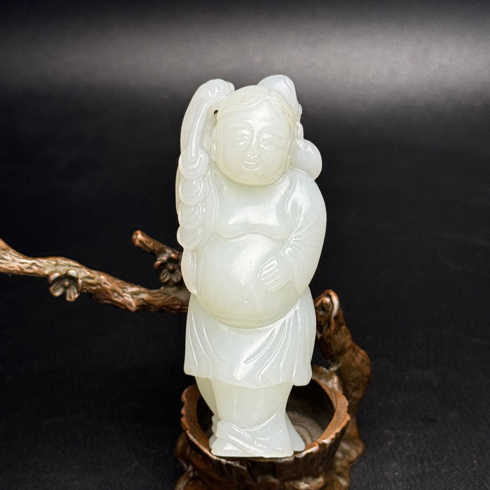 An Exquisite White Jade Figure Ornament: An Exquisite White Jade Figure Ornament,Qing Dynasty,China,Size:3inx1.2inx0.8in,Weight:67g 白玉人物摆件,中国清代