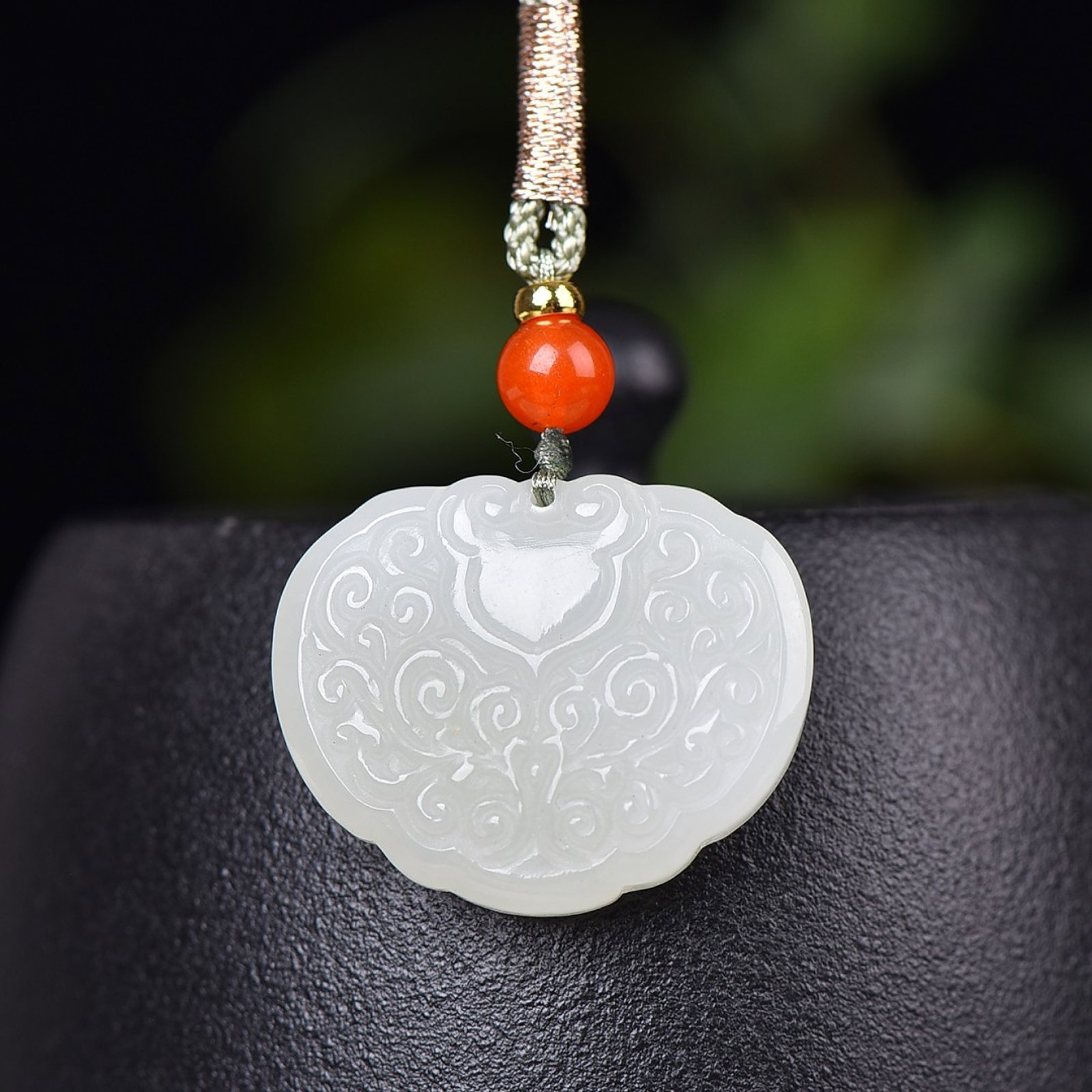 An Exquisite White Jade Pendant: An Exquisite White Jade Pendant,Size:0.9inx1.2in 白玉挂件