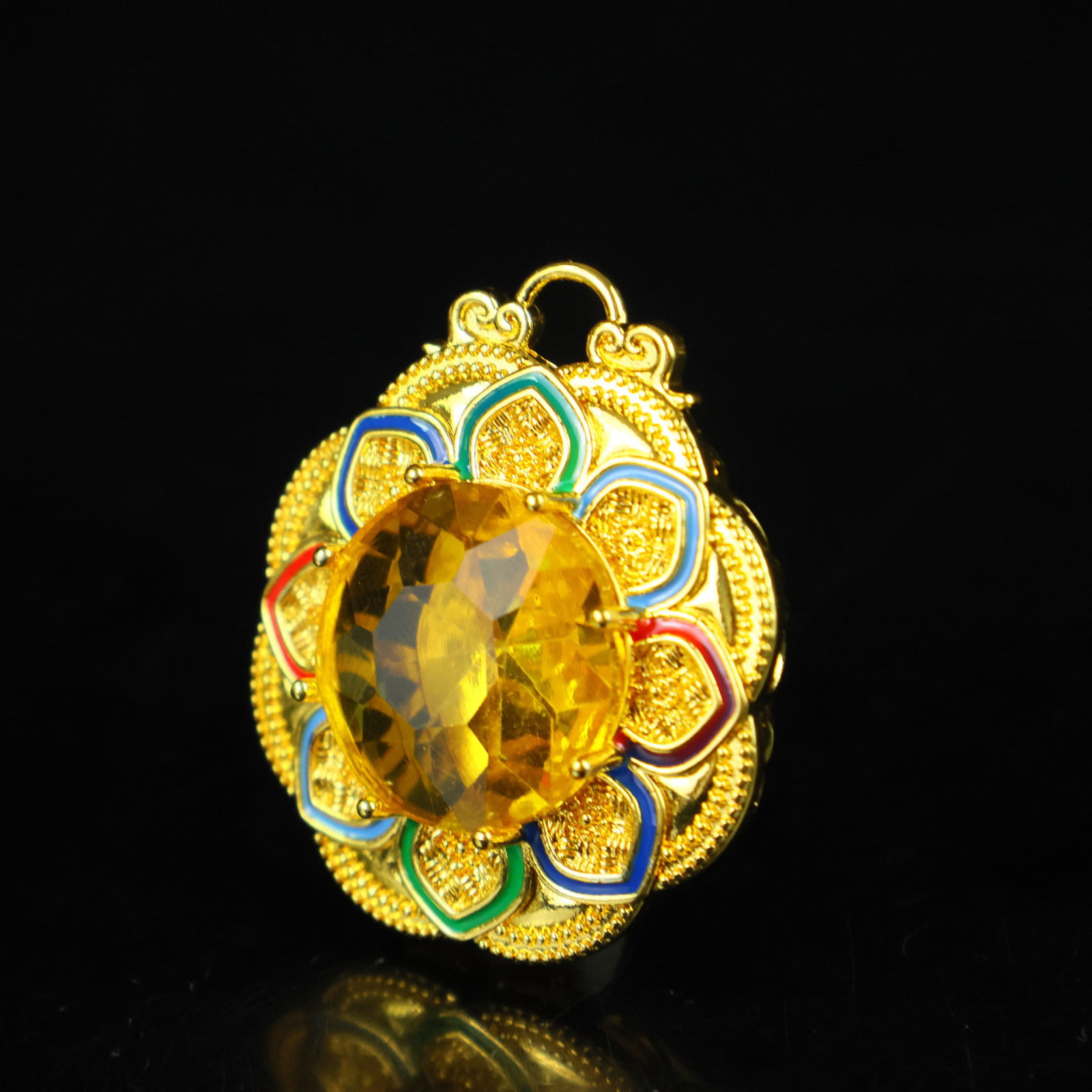 An Exquisite Pendant - 4