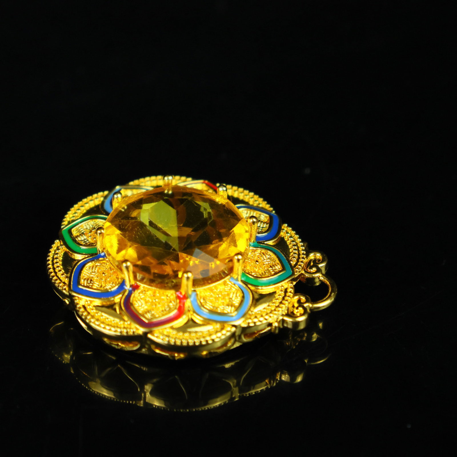 An Exquisite Pendant - 6