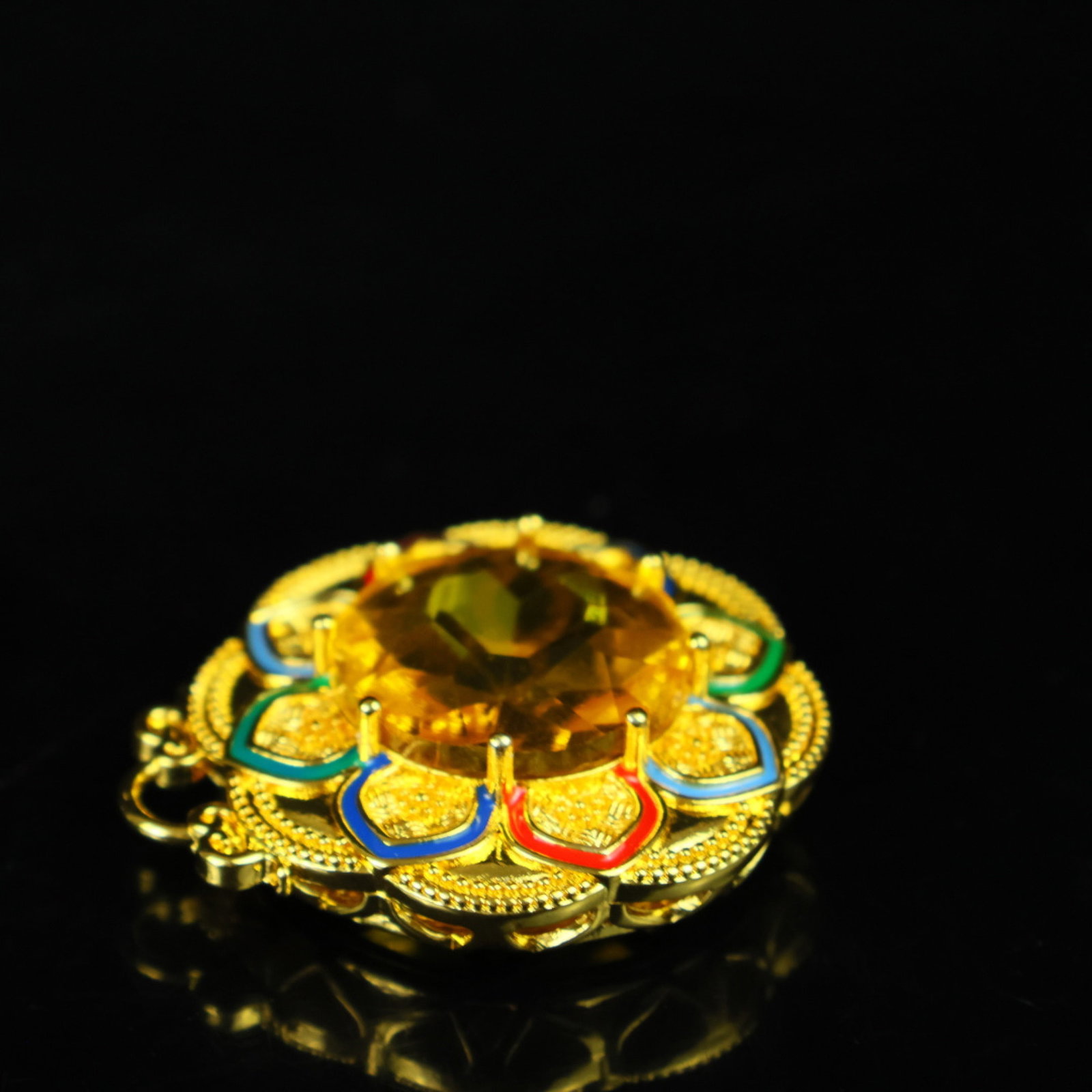 An Exquisite Pendant - 7
