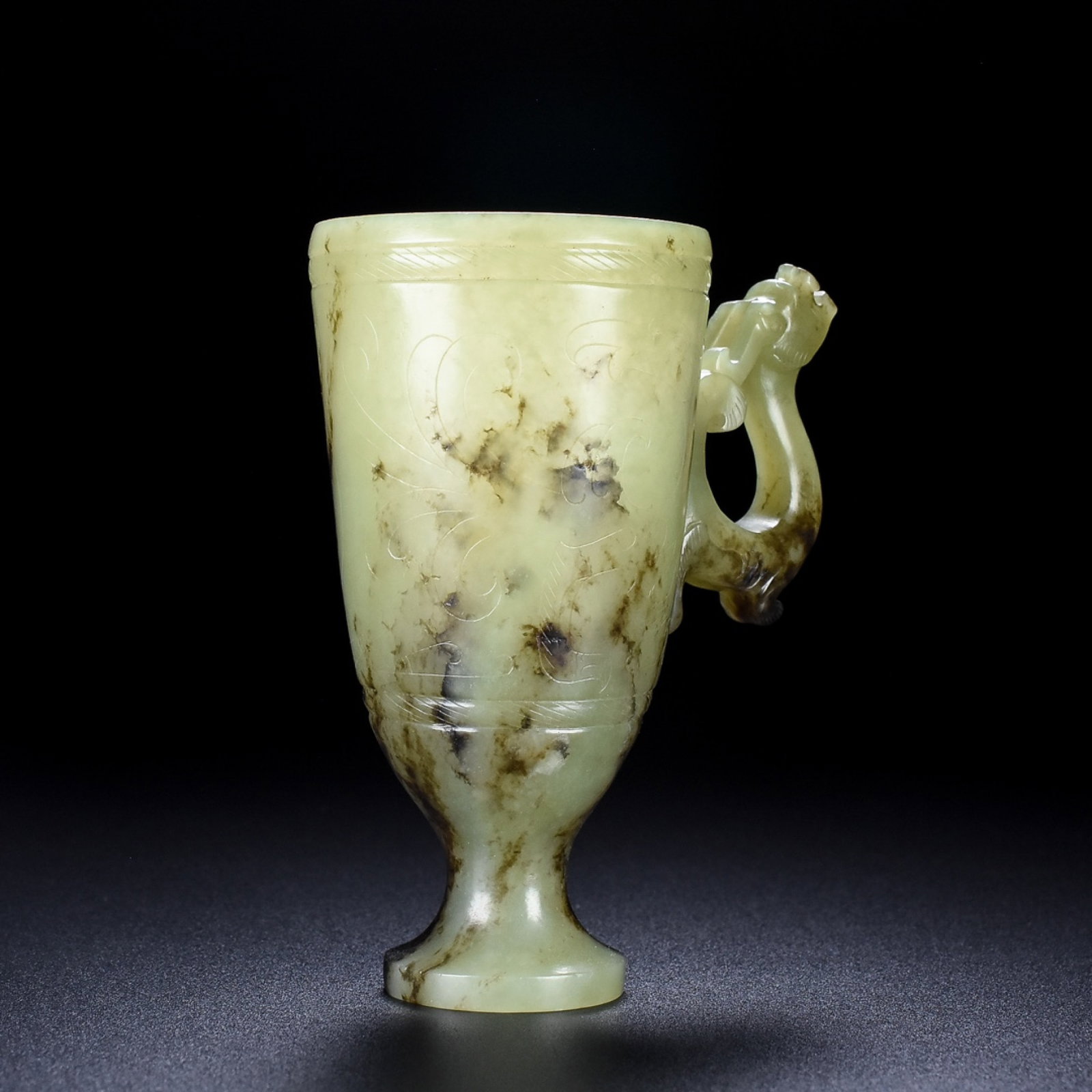 An Archaic Gaogu yu Dragon Pattern Cup - 4