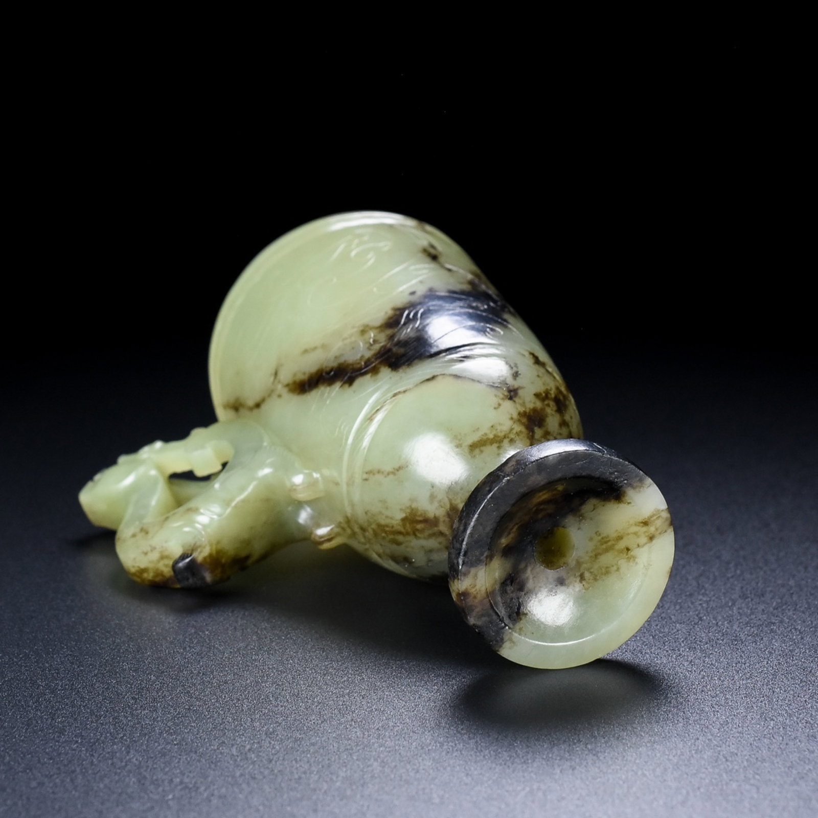 An Archaic Gaogu yu Dragon Pattern Cup - 8