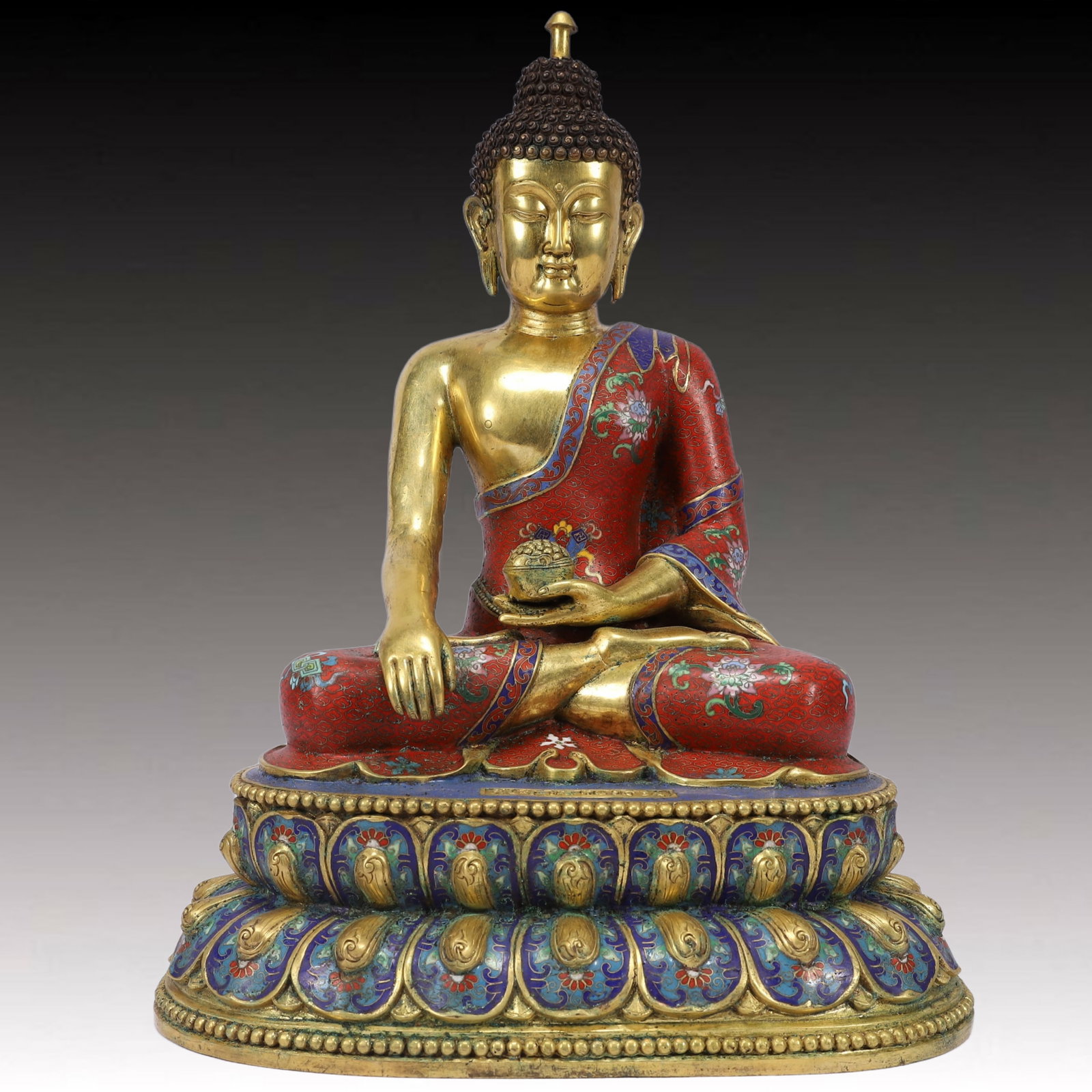 A Huge Cloisonne Lotus Pattern Statue of Sakyamuni: A Huge Cloisonne Lotus Pattern Statue of Sakyamuni,Qing Dynasty, China,Qianlong Six-character Mark,Size:12.6inx9.1inx16.5in,Weight:8000g