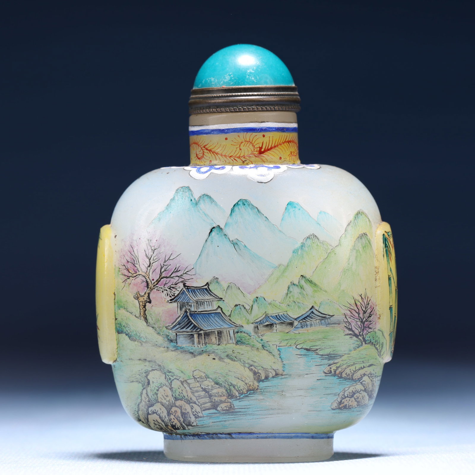 An Exquisite Glass Landscape Pattern Snuff Bottle,with poem: An Exquisite Glass Landscape Pattern Snuff Bottle,with poem,Qing Dynasty,China,Qianlong Four-character Mark,Size:2.8inx1.6inx3.5in,Weight:118g 琉璃山水纹鼻烟&