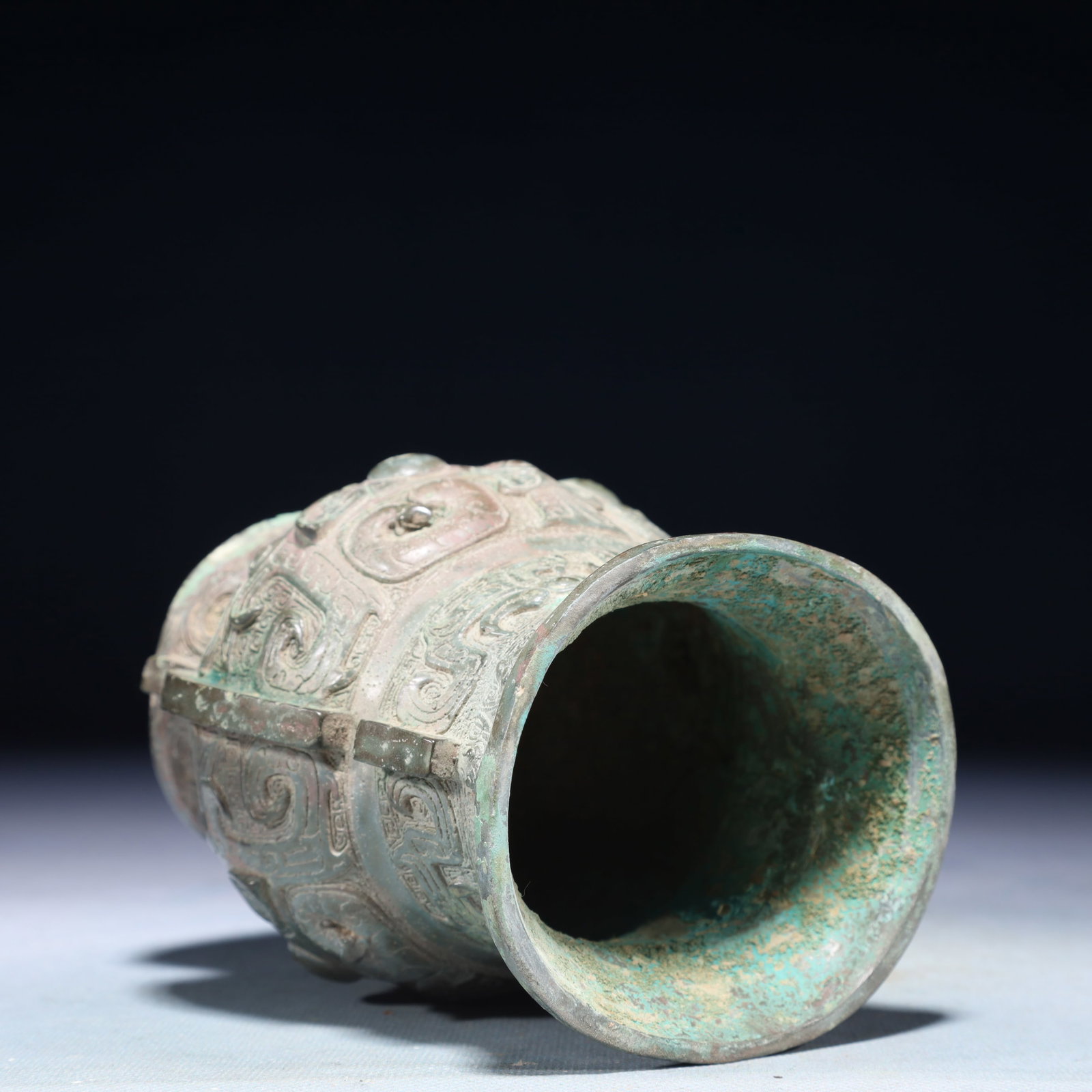 A Rare Bronze Beast-Face Pattern Pot - 8