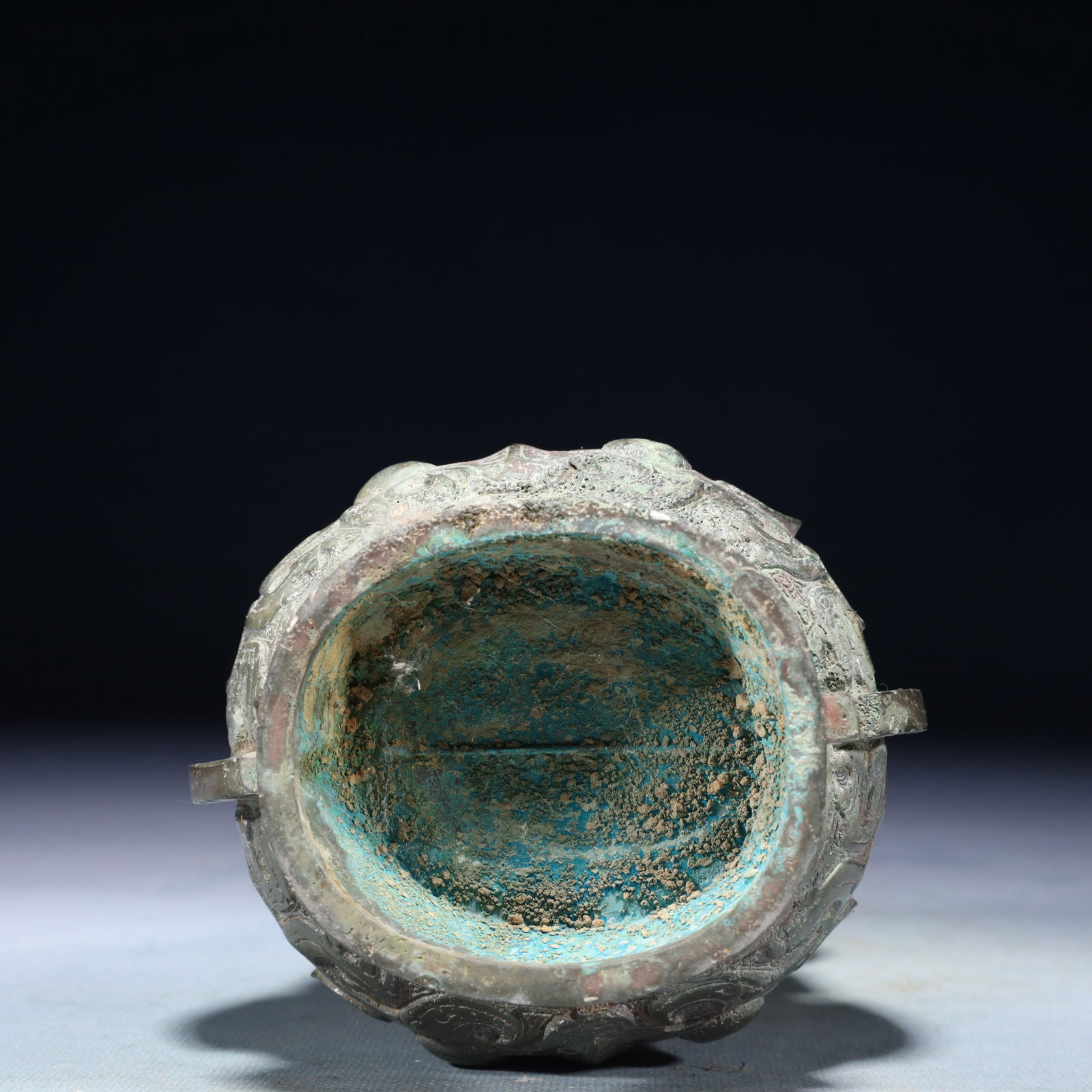 A Rare Bronze Beast-Face Pattern Pot - 9