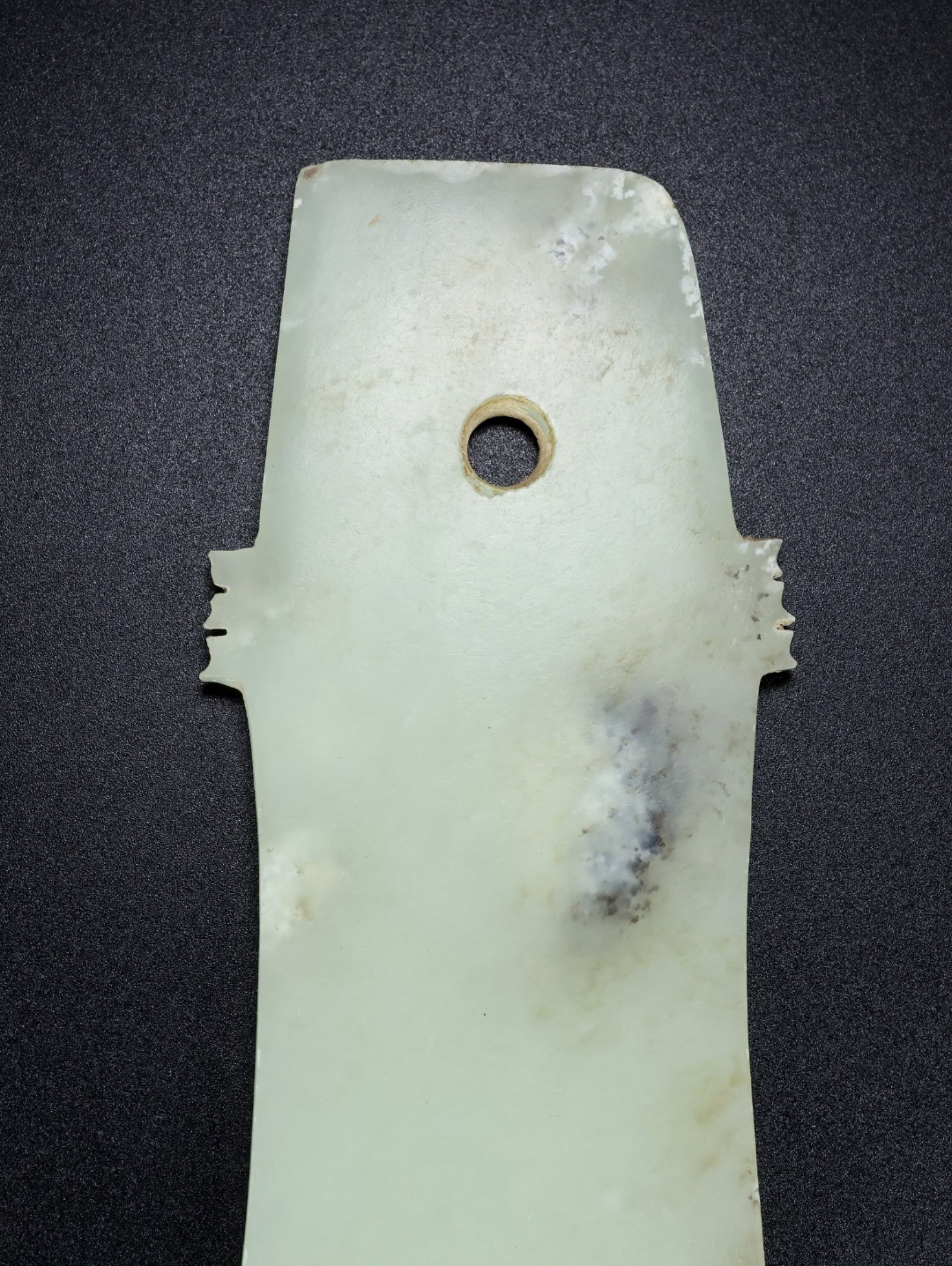An Exquisite White Jade Axe - 4