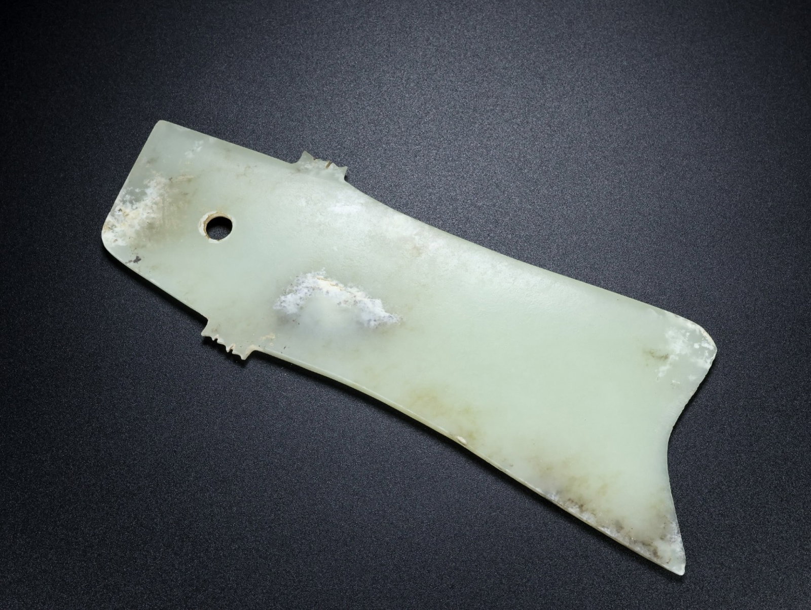 An Exquisite White Jade Axe - 7