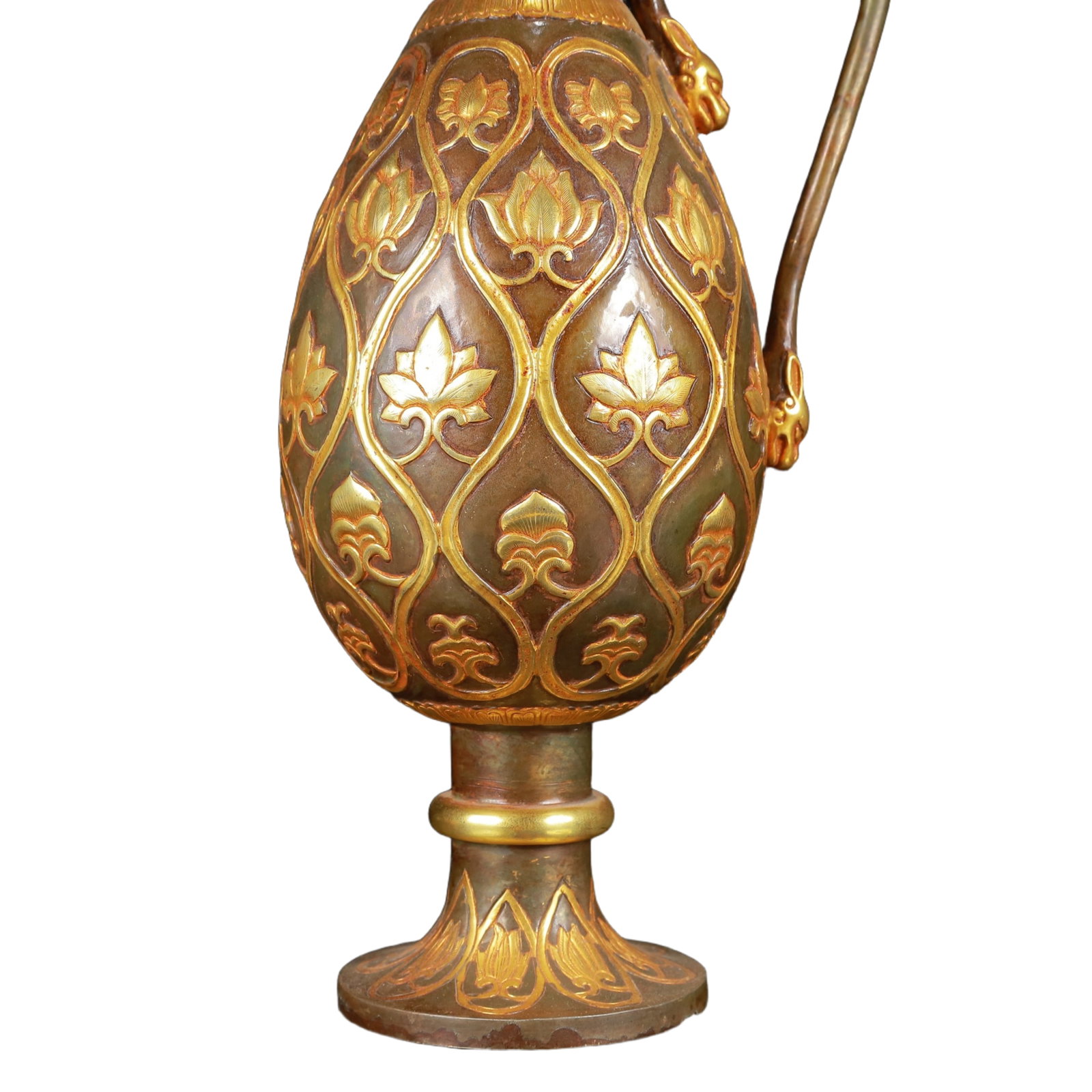 An Exquisite Gilt Silver Flower Pattern Ewer - 3