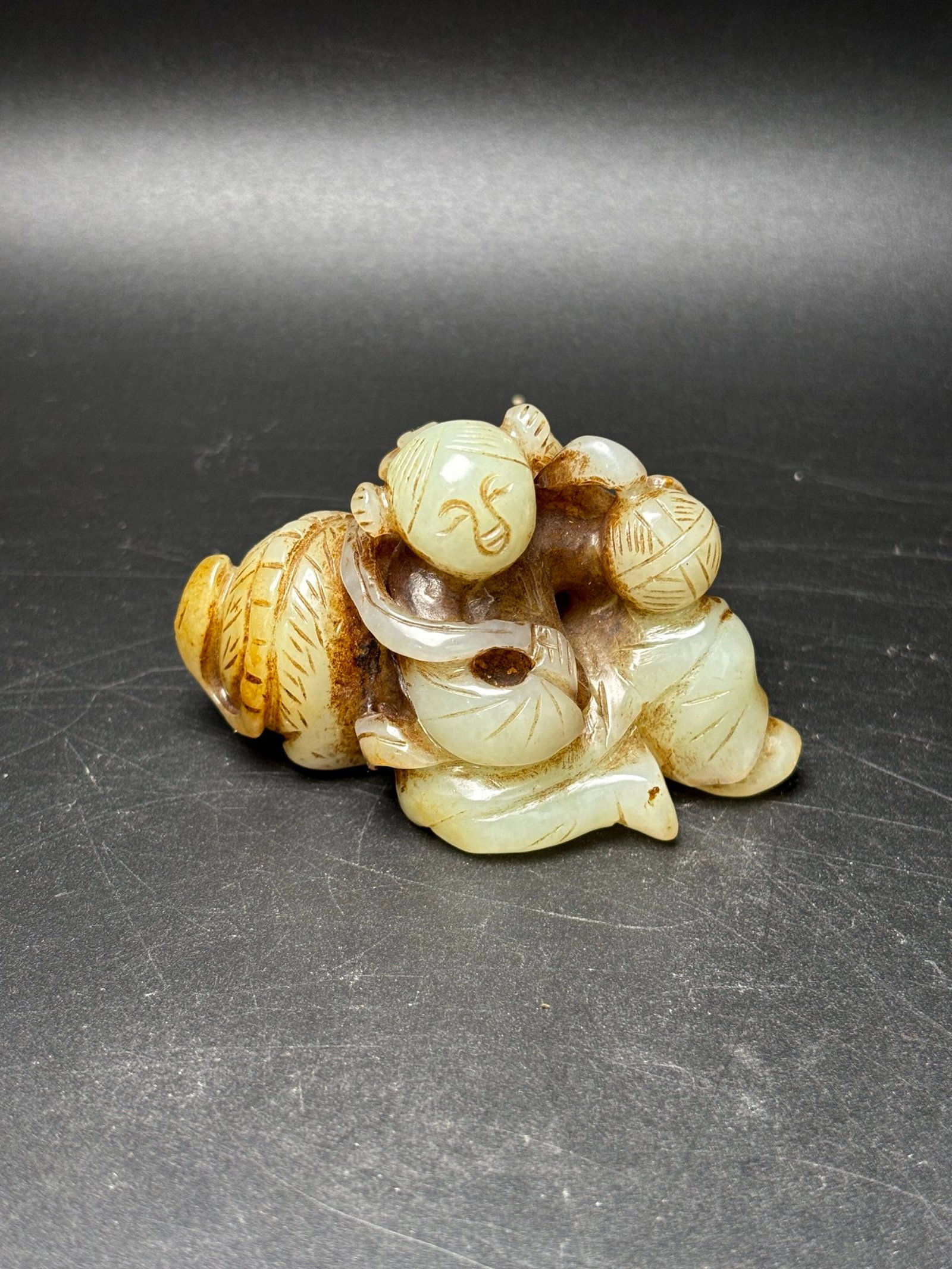 An Exquisite White Jade Figure Ornament: An Exquisite White Jade Figure Ornament,Qing Dynasty,China,Size:2.9inx1.7inx1.9in,Weight:120g 白玉人物摆件,中国清代