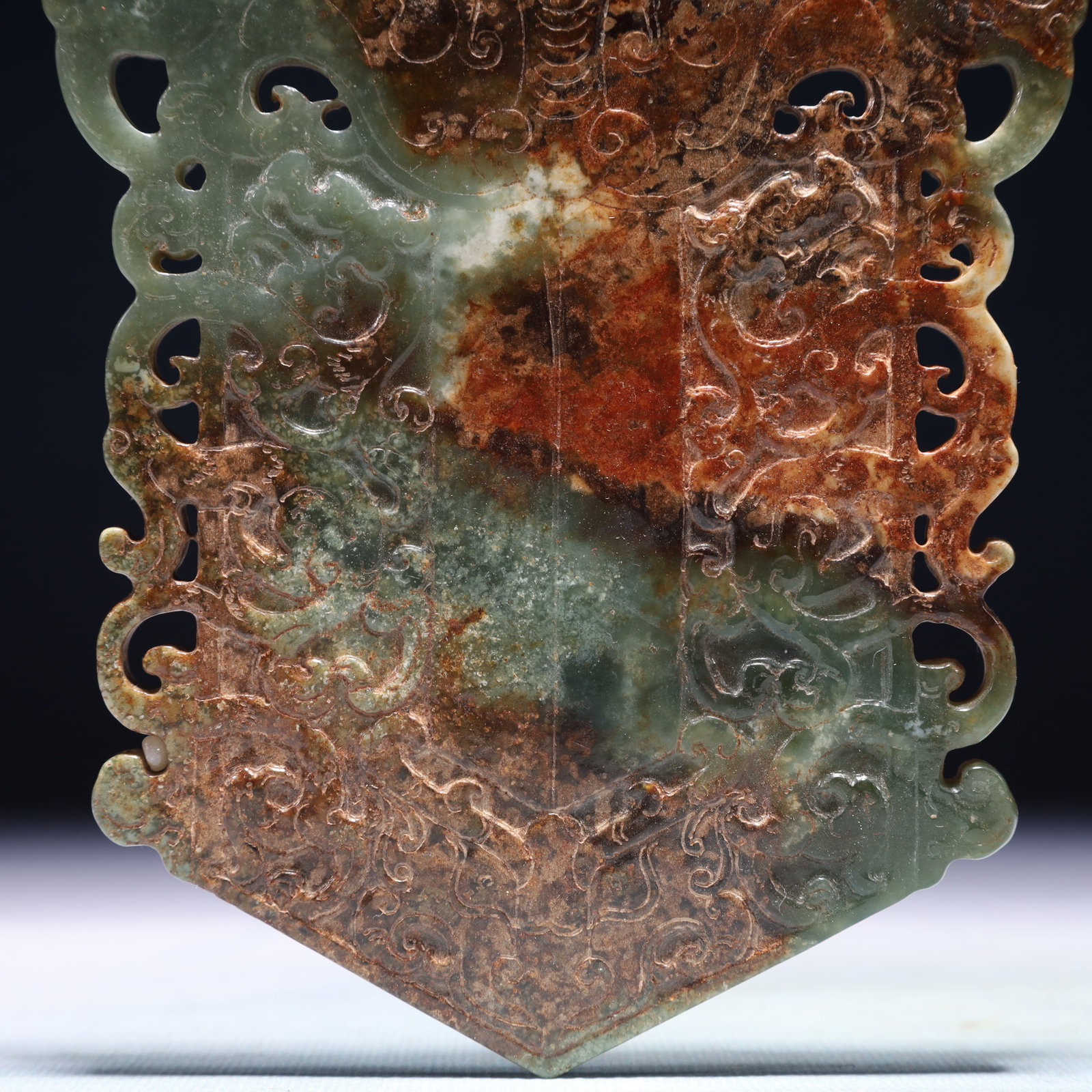 An Exquisite Jasper Beast-Face Pattern Pendant - 3
