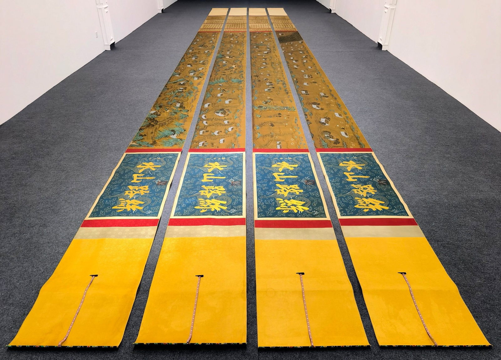 A Set of Chinese Hand Scroll Ink Painting of Landscape on Paper: A Set of Chinese Hand Scroll Ink Painting of Landscape on Paper,Chou Ying,Size:2362.2inx23.2in 一套中国水墨山水画手卷,仇英