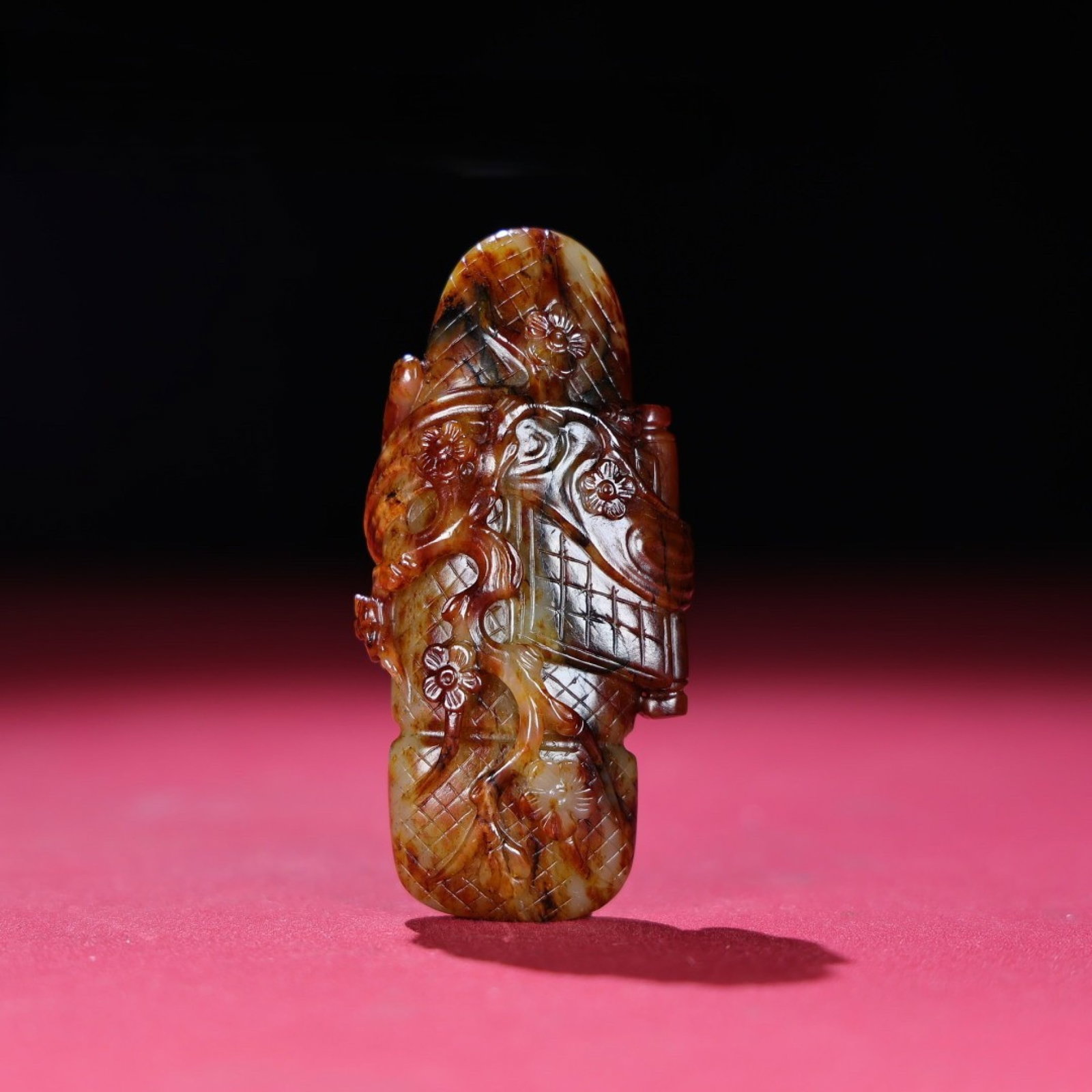 An Exquisite White Jade Flower Pattern Hand Piece: An Exquisite White Jade Flower Pattern Hand Piece,Qing Dynasty,China,Size:3.4inx1.6inx0.7in,Weight:87g 白玉花卉纹手把件,中国清代
